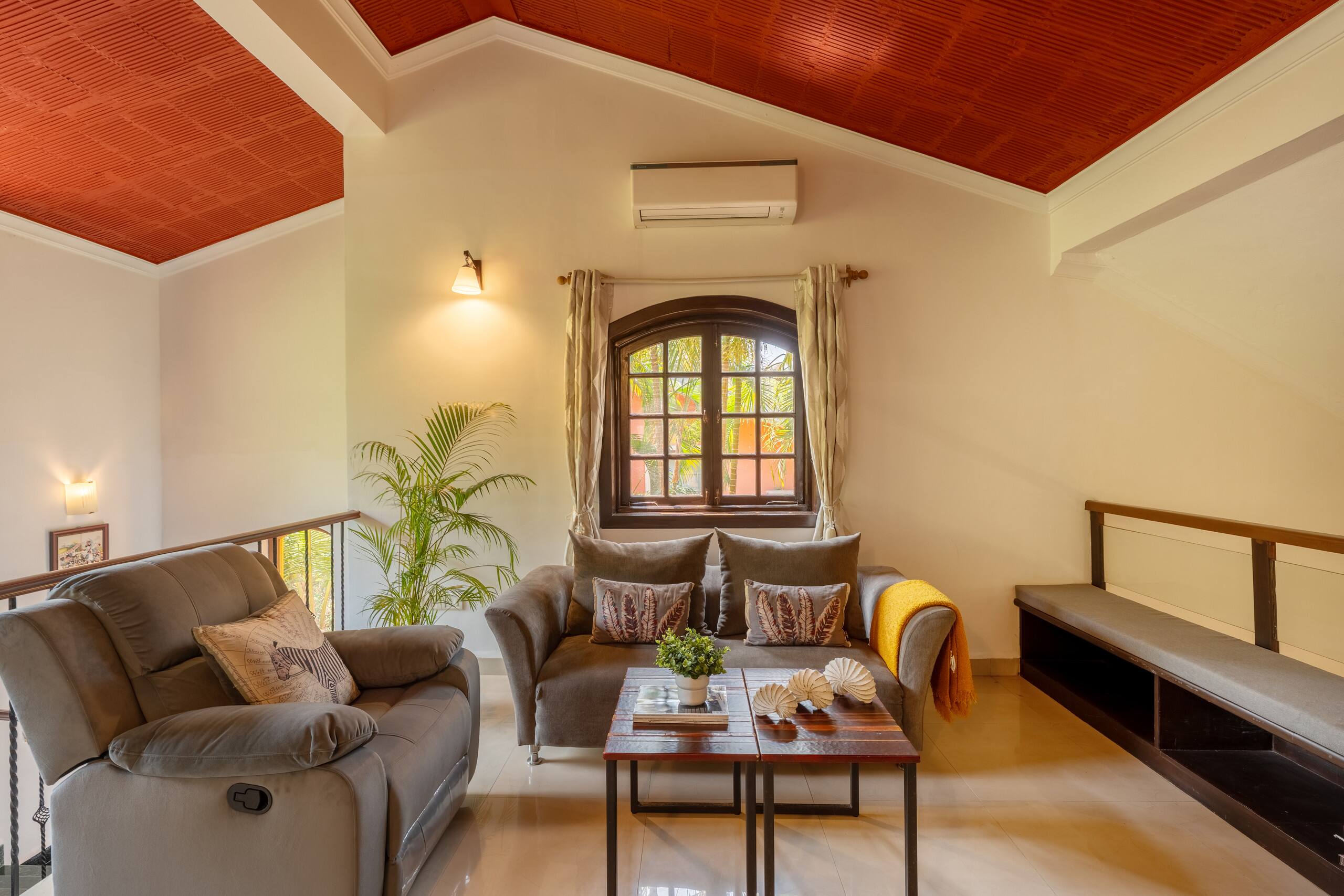 Beachside Bliss Villa –10 Mins to Sinquerim Beach 11
