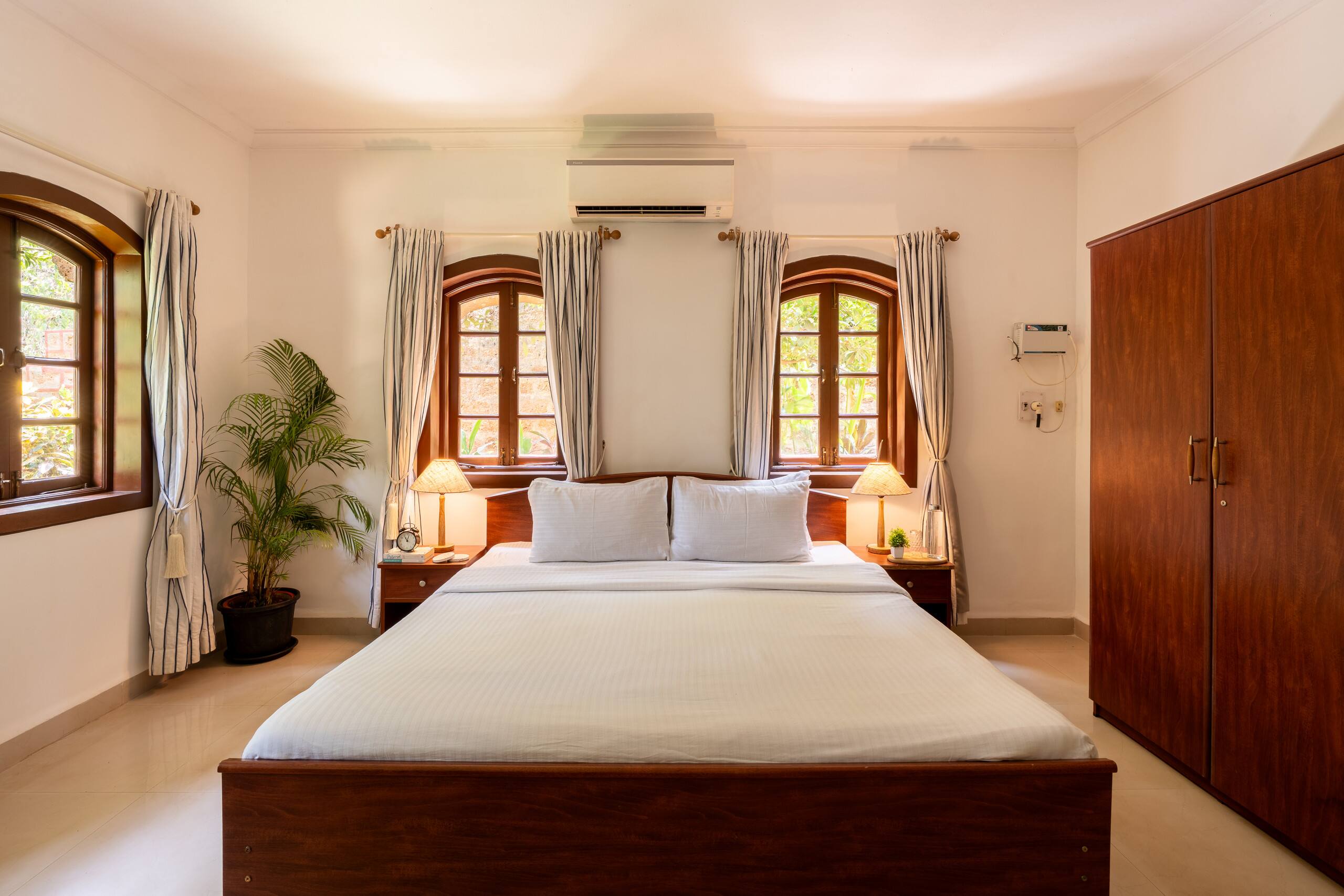 Beachside Bliss Villa –10 Mins to Sinquerim Beach 17