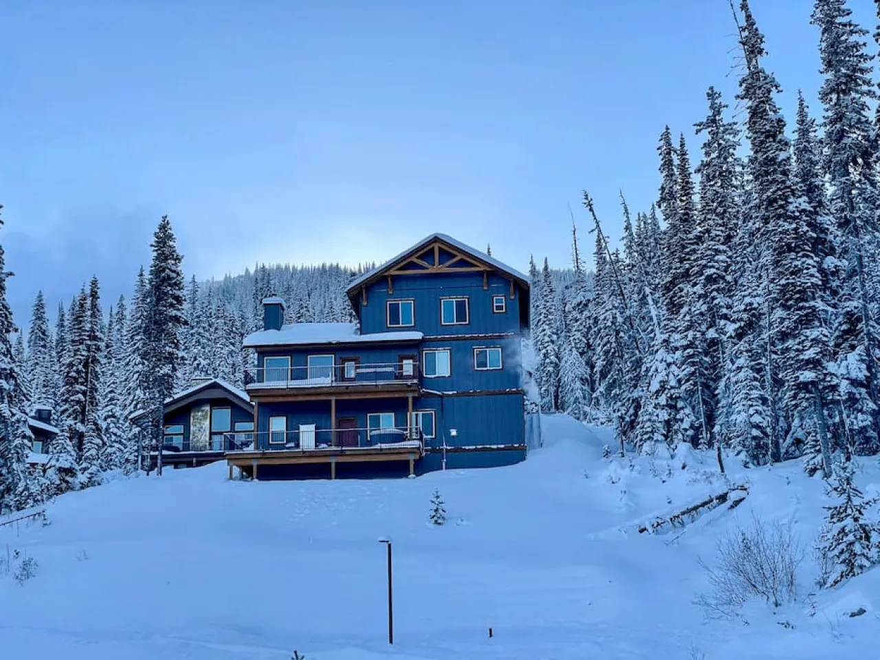 Apex Mountain ~ The Wooden Nickel - BC Reg#PM124582938 3