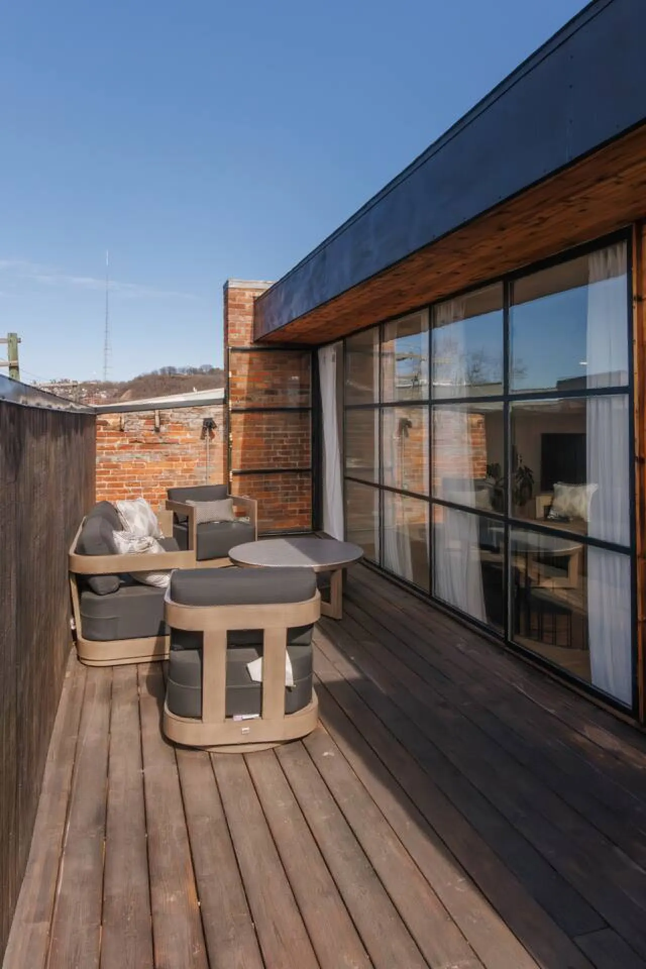 Luxurious Penthouse, No Expenses Spared OTR Palace 13