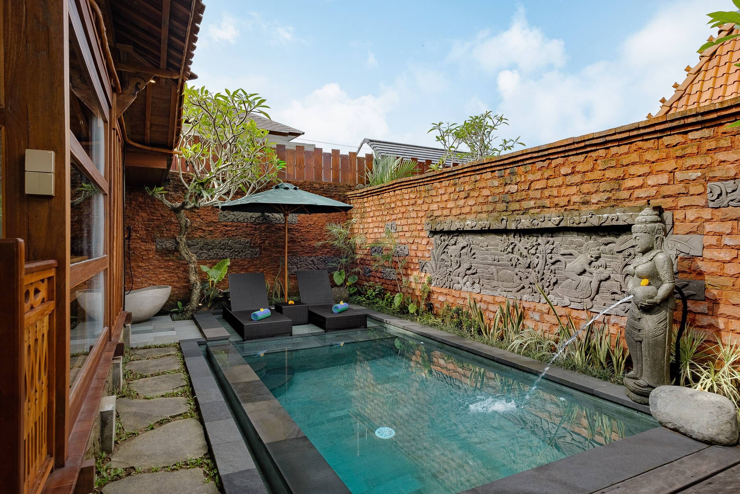 Hidden Classic 1BR Wooden Private Pool Villa — photo 3