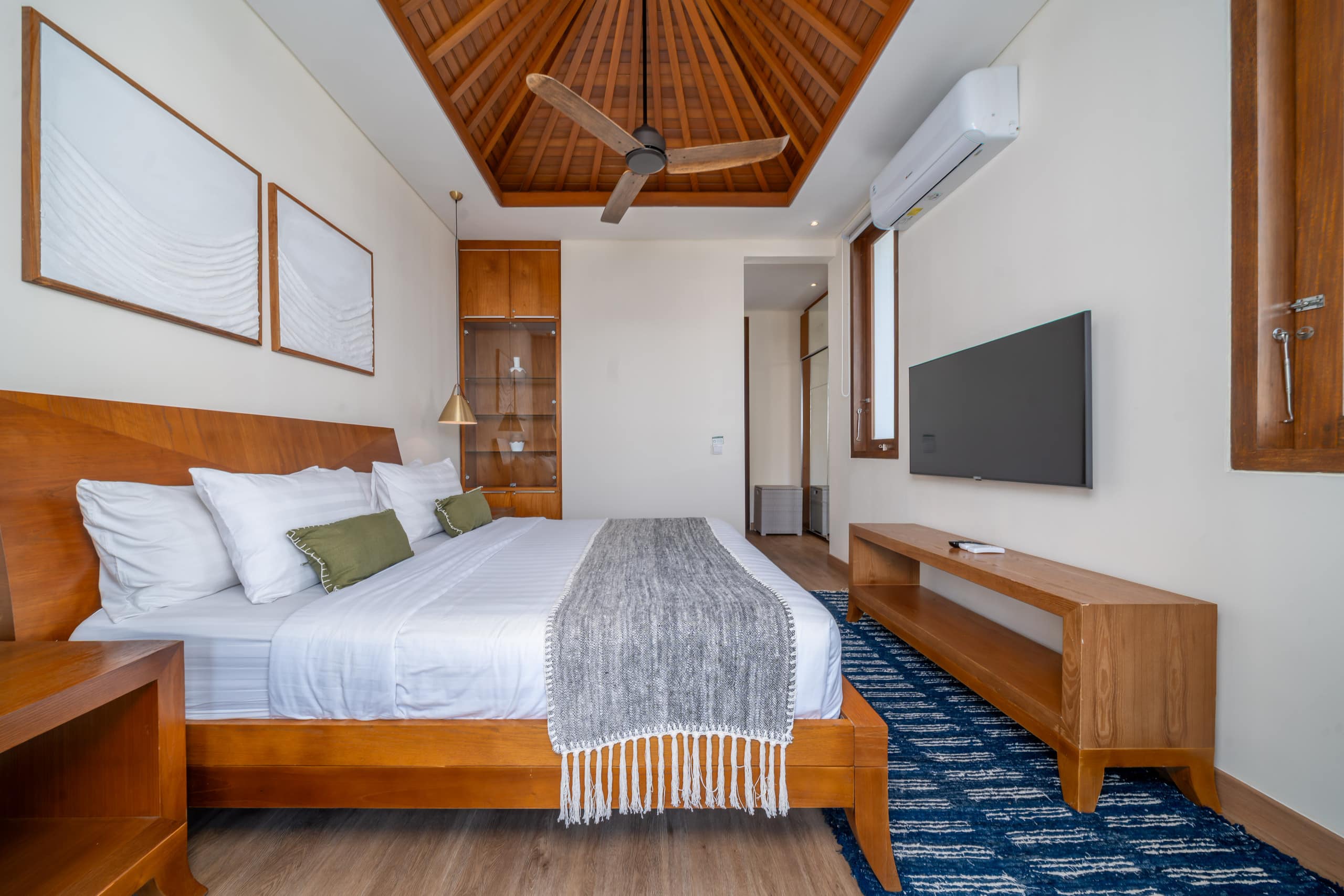 Jos Villa - 7Br Luxury by Batu Bolong Beach 33