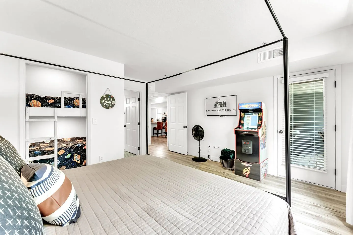Indoor Pool/Bunk/2 King/Arcade/Foosball/Hot tub! - Apartment 13