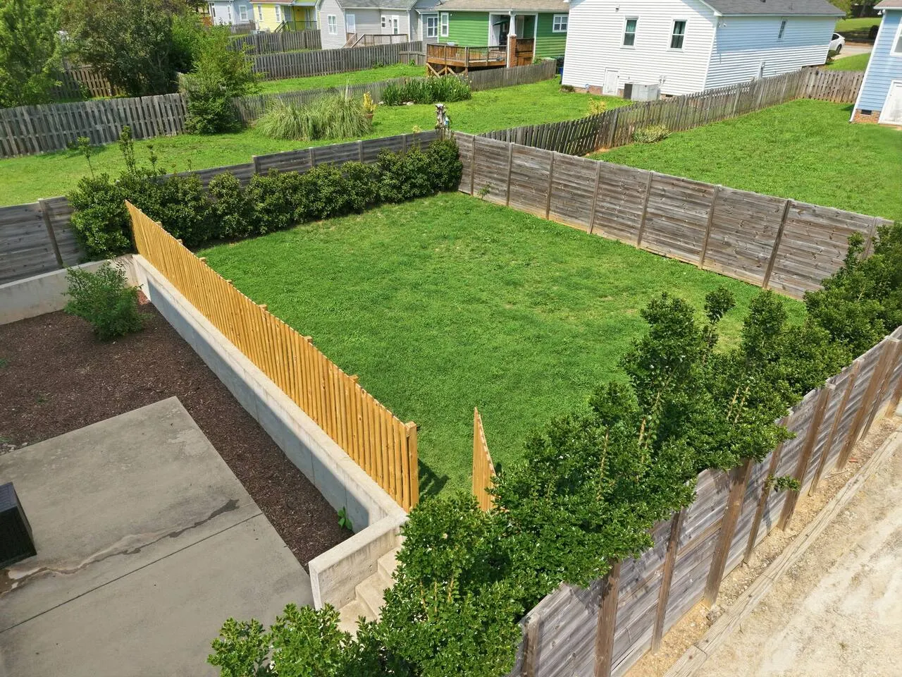 Backyard Bliss, Rooftop, Bath Robes, Pets OK! 3