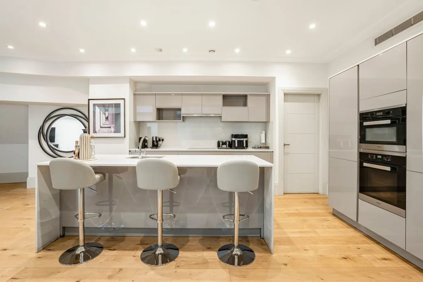 The Mayfair Glasshouse 24hr Concierge Central AC Huge Terrace Overlooking Hyde Park 19