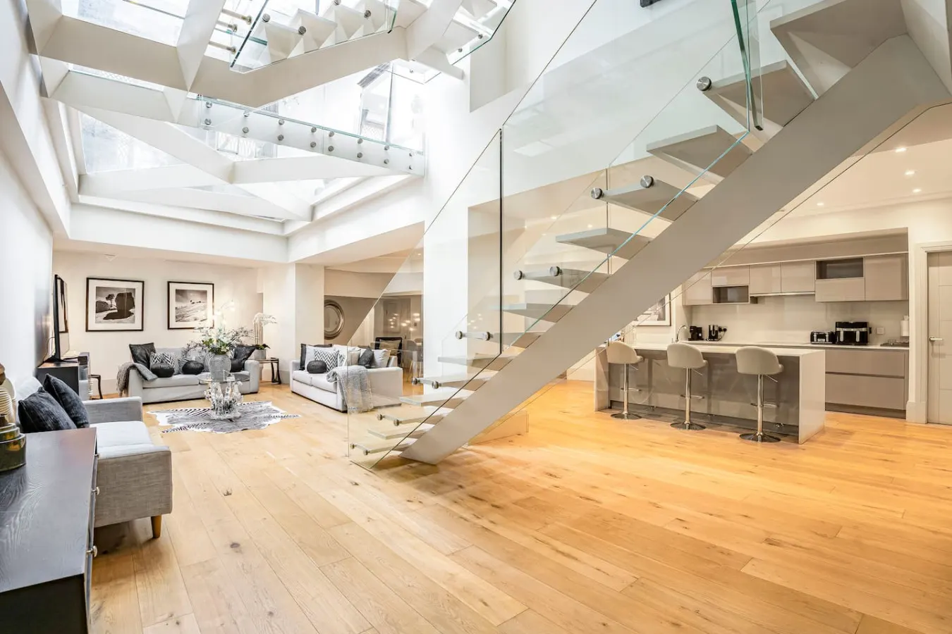 The Mayfair Glasshouse 24hr Concierge Central AC Huge Terrace Overlooking Hyde Park 8