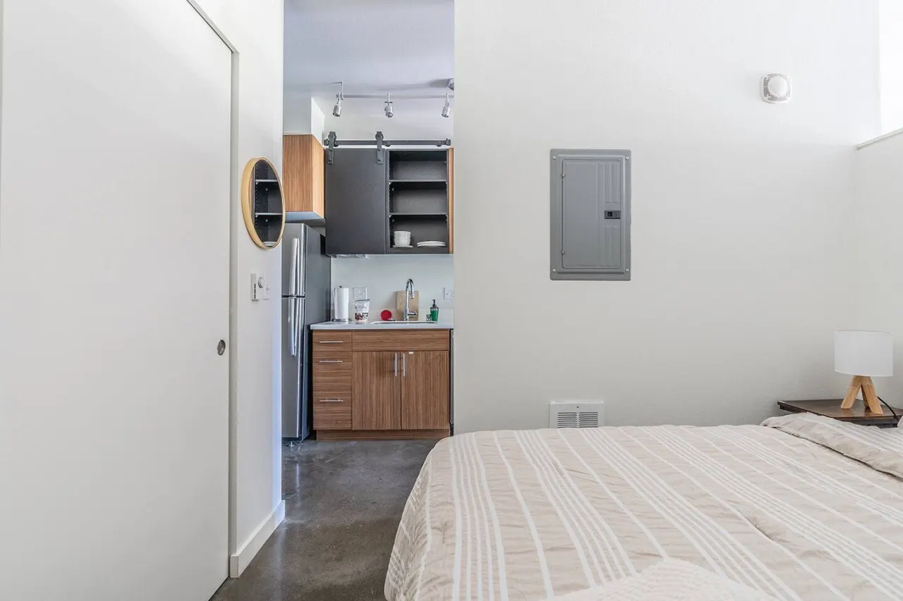 Central District Condo Seattle Queen Bed Rooftop 13