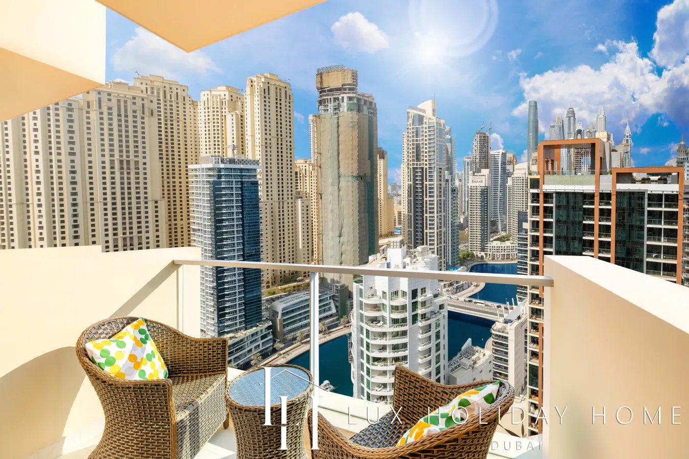 LUX | The JW Marina Suite 2