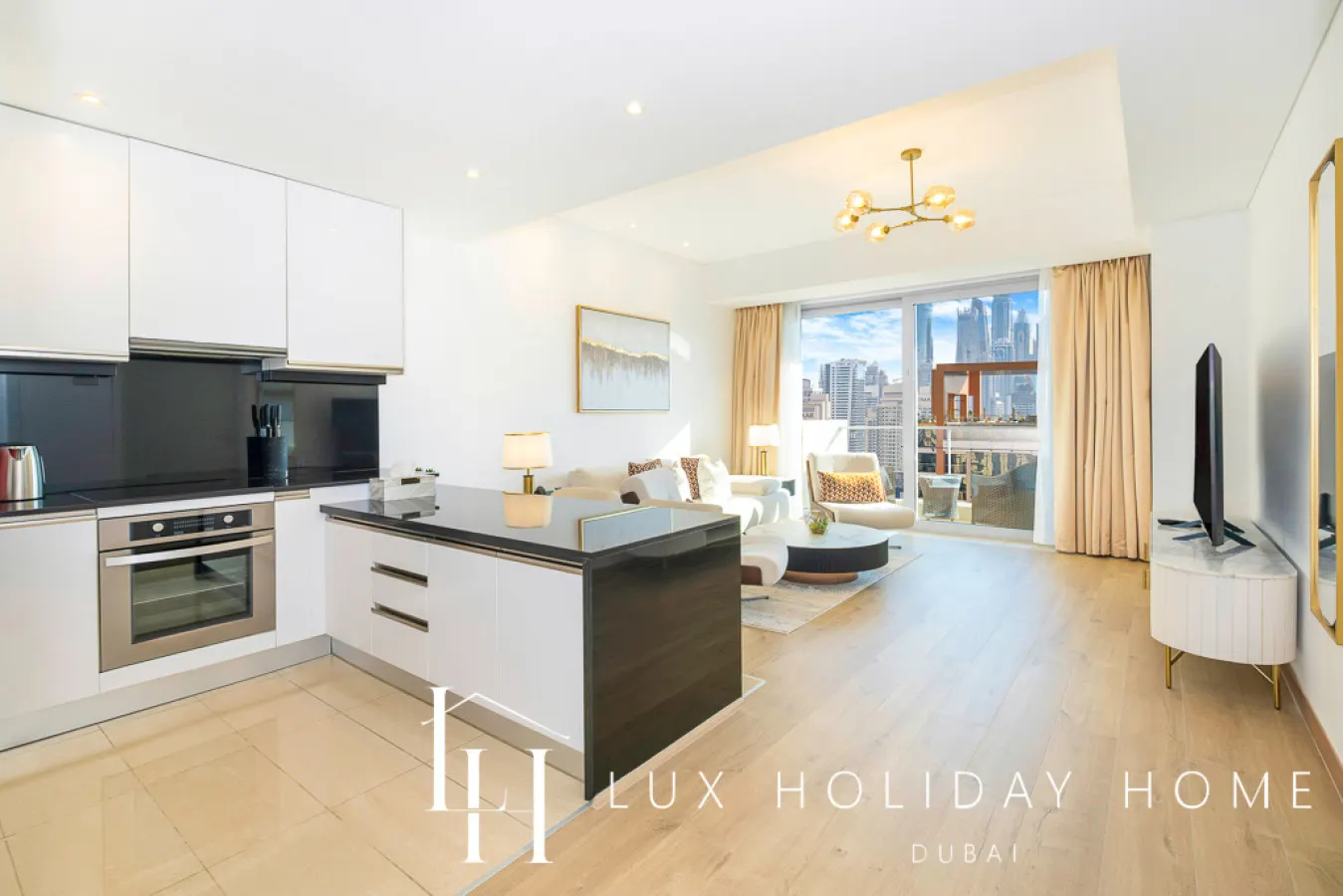 LUX The JW Marina Suite 2 14