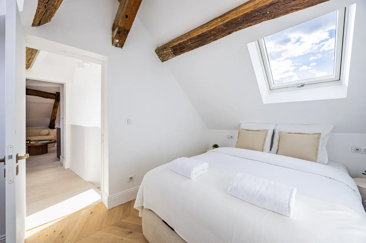 3 bedrooms Sacrée cœur Place du Tertre Montmartre 10