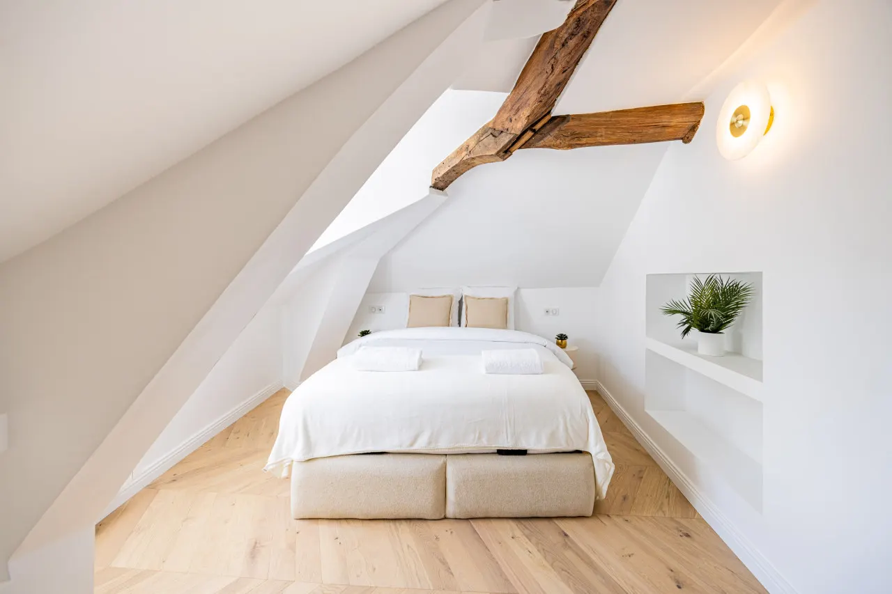 3 bedrooms Sacrée cœur Place du Tertre Montmartre 16