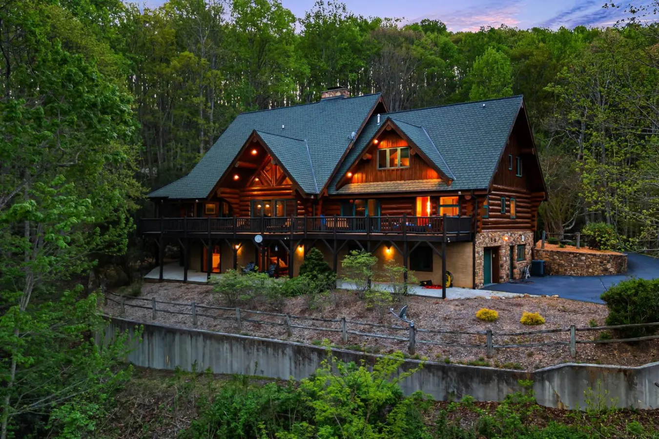Luxury Mtn Cabin | Game Room, Sauna & Fire Pit