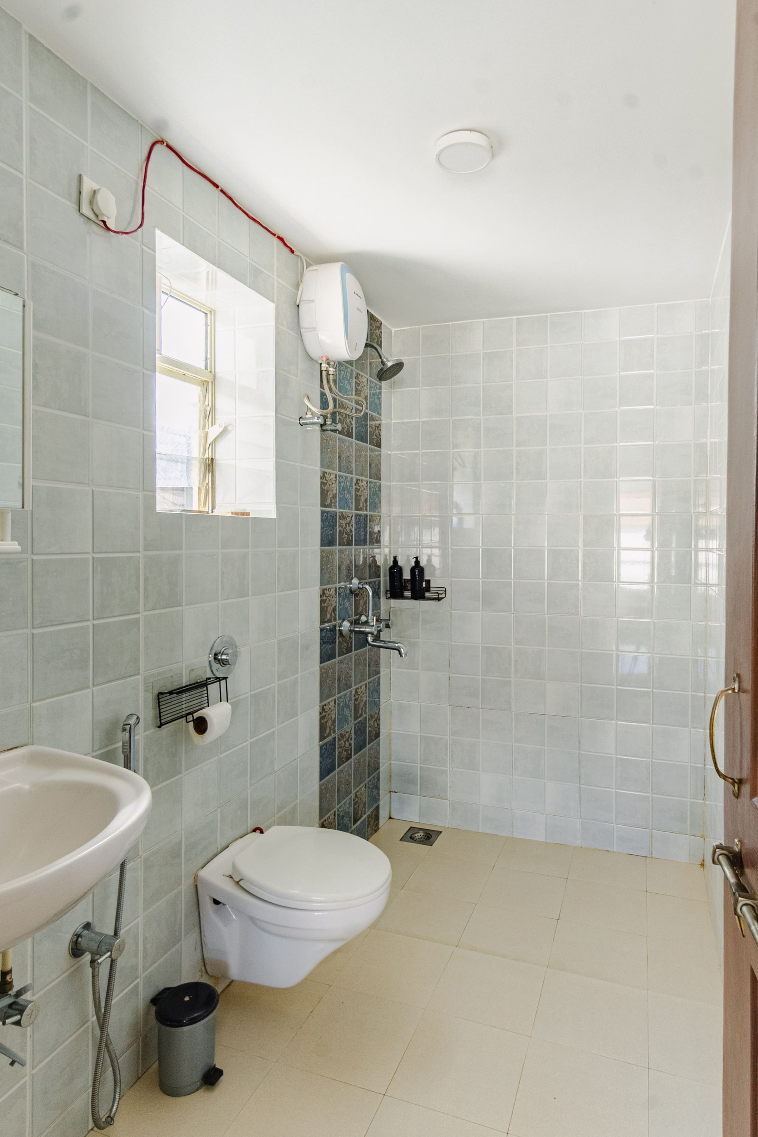 Avshata by Akaya Collective |1BHK| 4 Min to Beach 15