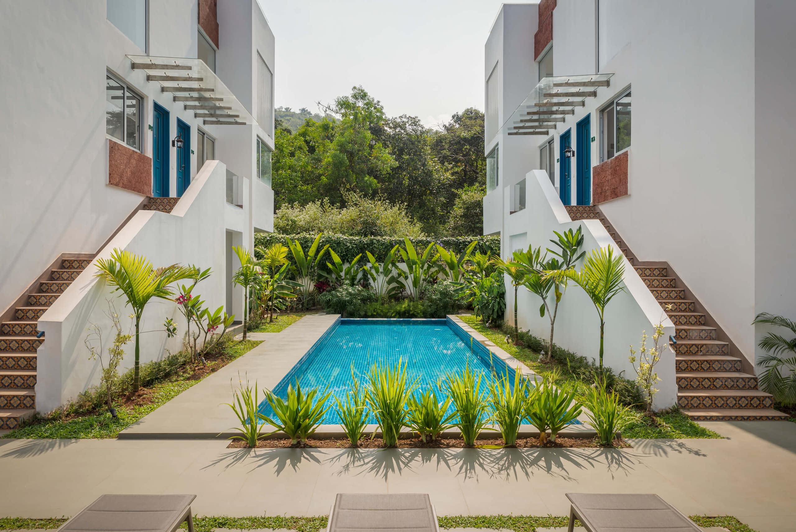 ElTesoro Sunlit 2BHK w/ Spacious Private Terrace 6