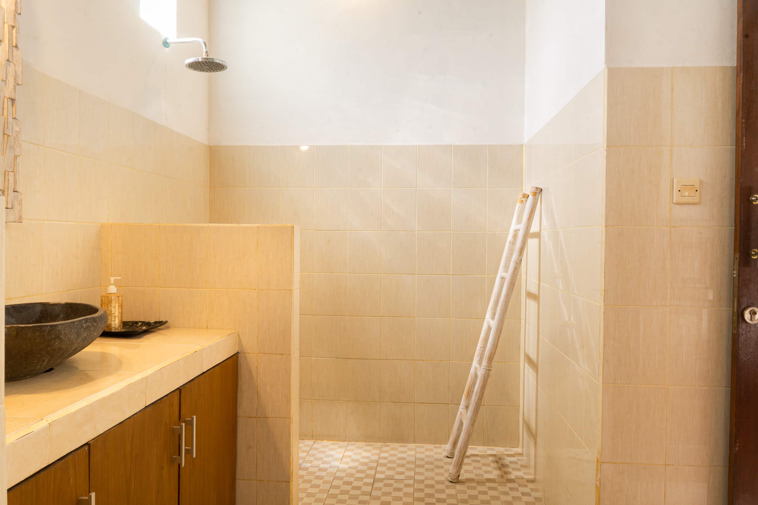 3 BR 32