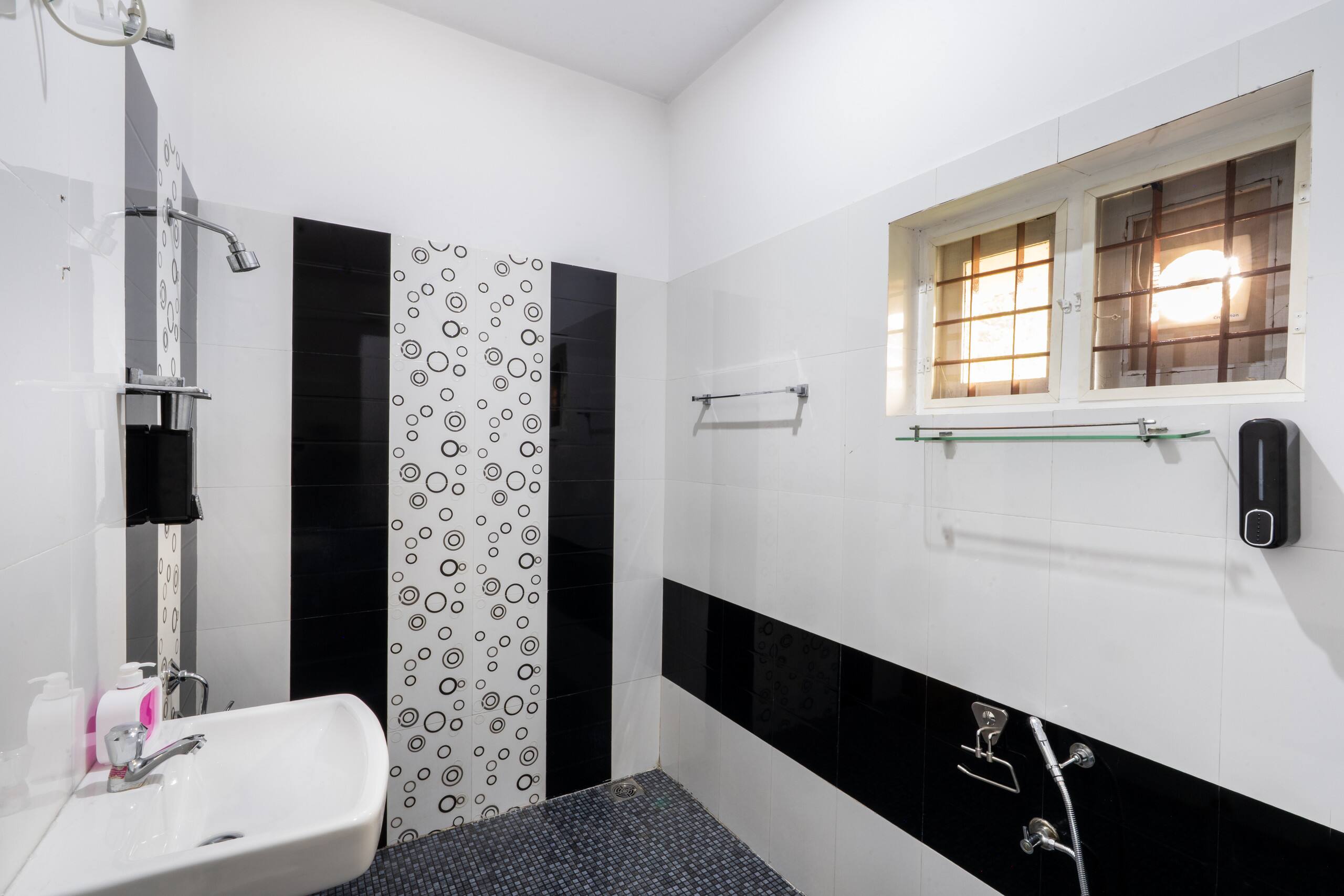 The Bloom Villa by Zenith Villas - Kalamassery 39