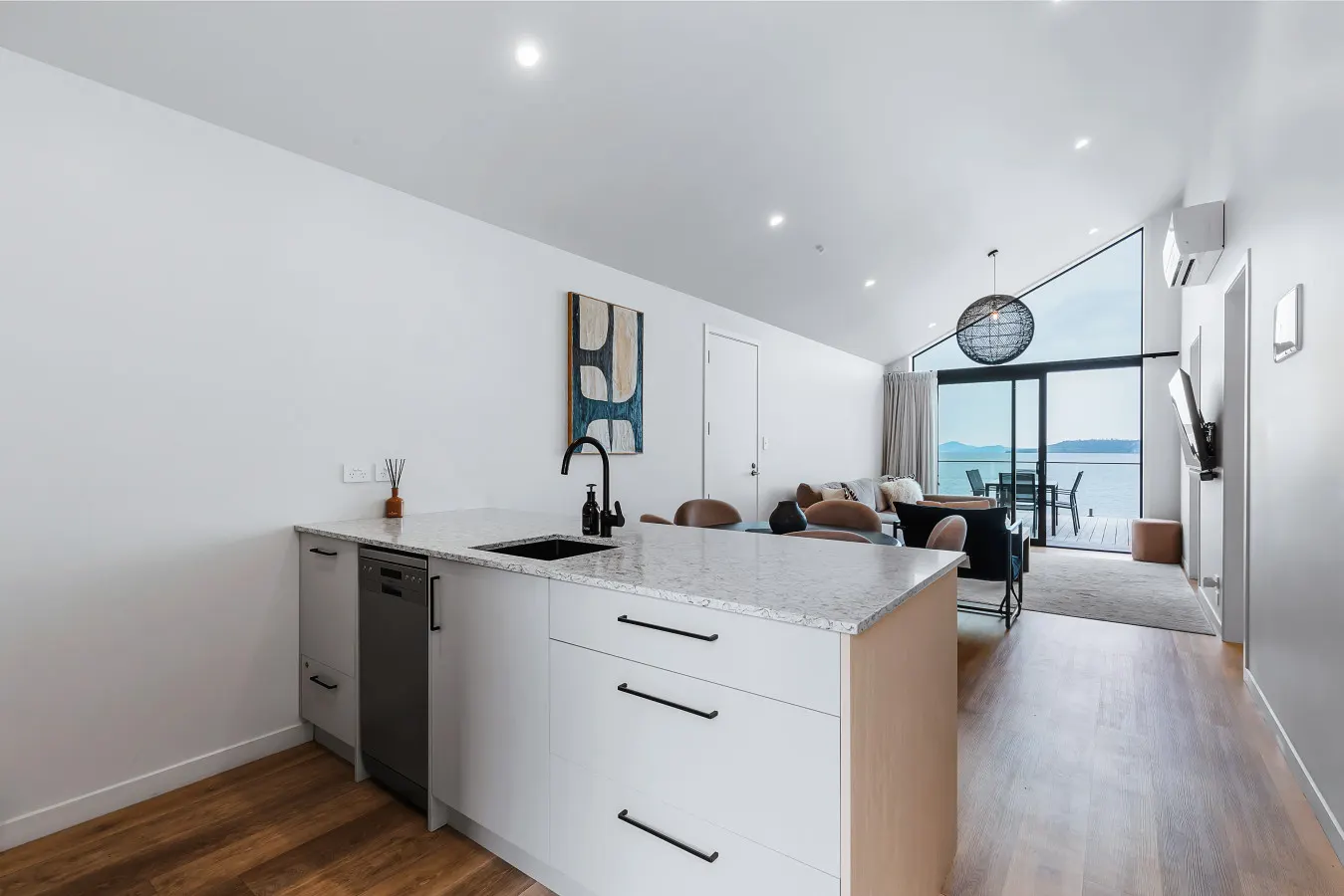 Roam Taupo Upper Terrace Unit 4 - Spa Pool 15