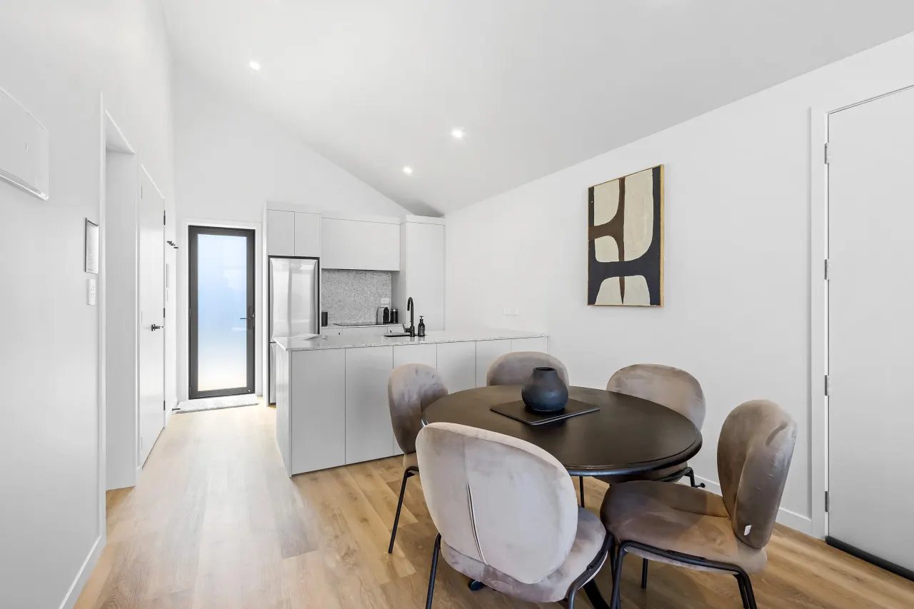Roam Taupo Upper Terrace Unit 4 - Spa Pool 6