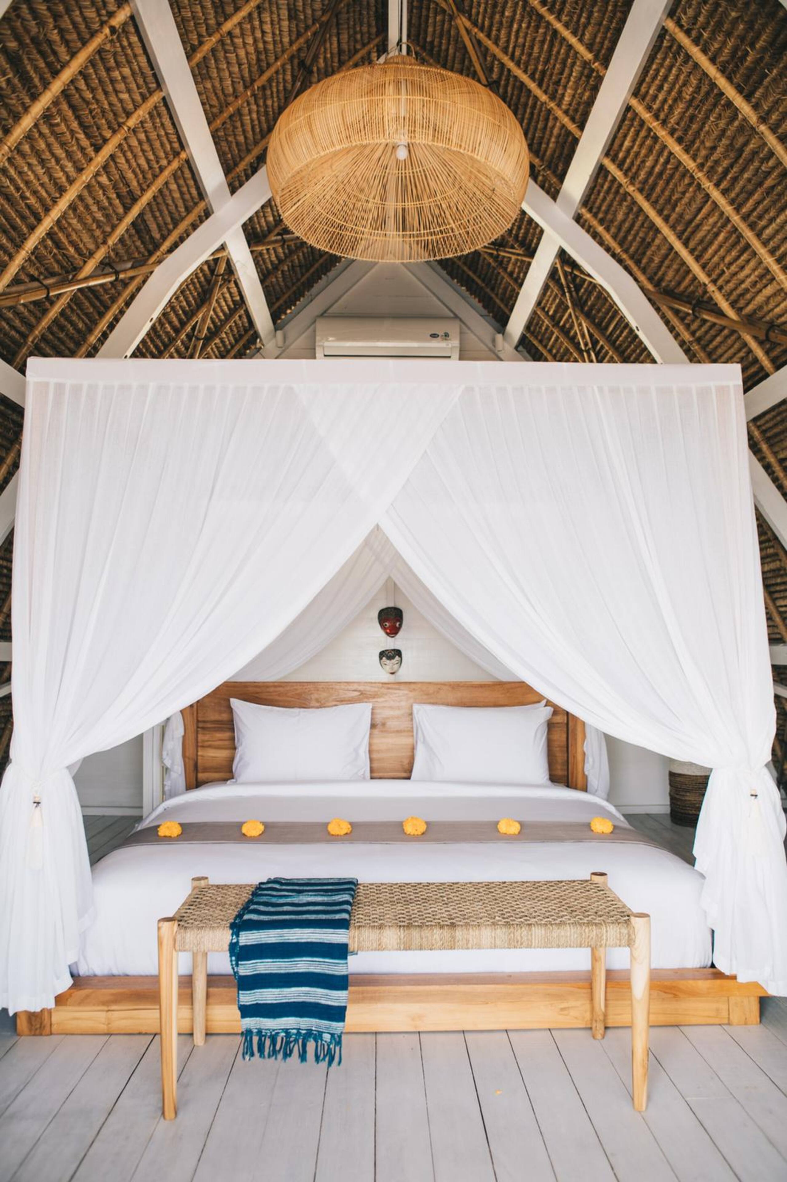 Charming Jineng with pool and amazing sea view - Boutique hotels for Rent in South Kuta, Bali, Indonesia — photo 3