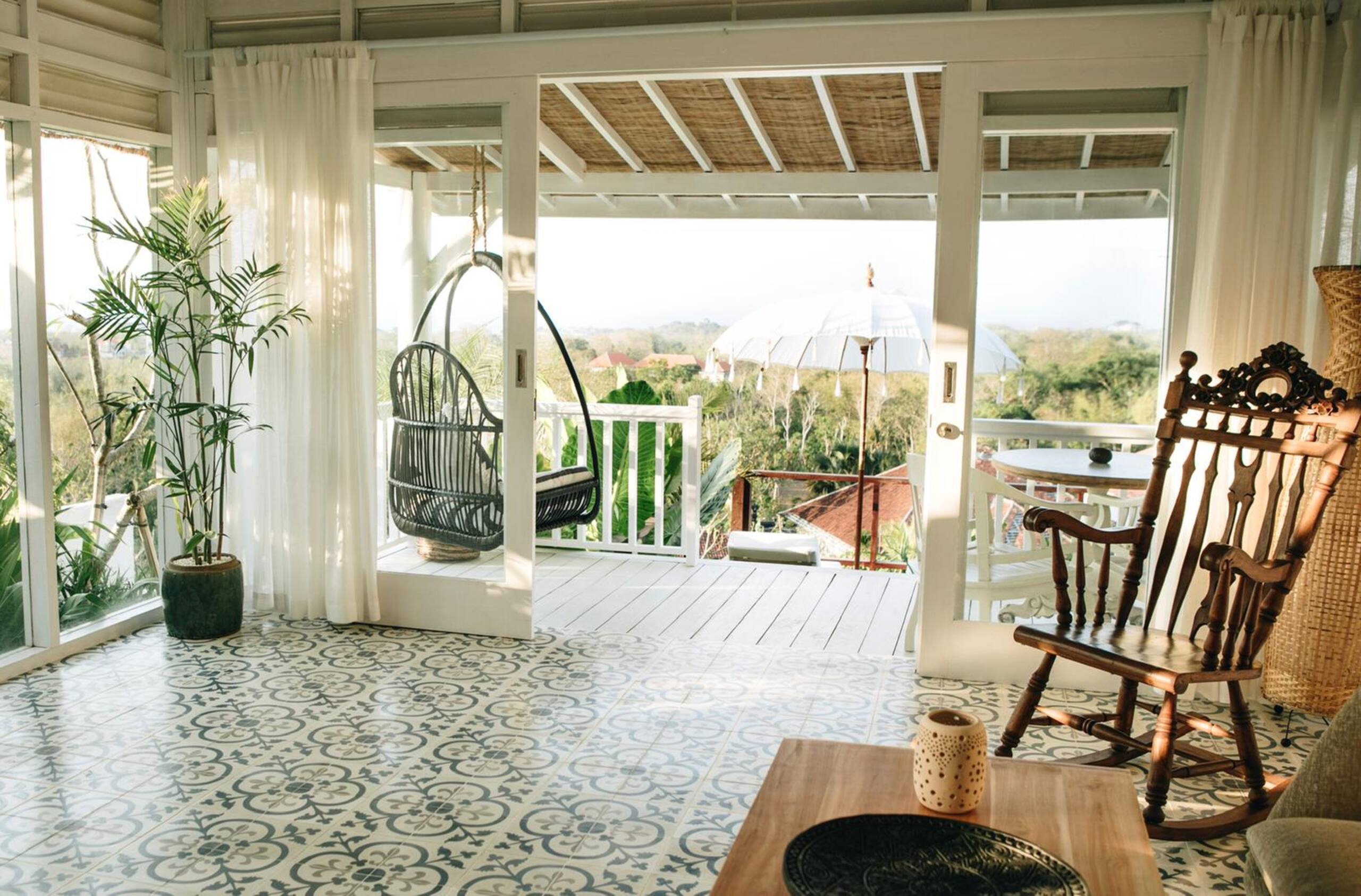 Charming Jineng with pool and amazing sea view - Boutique hotels for Rent in South Kuta, Bali, Indonesia — photo 4