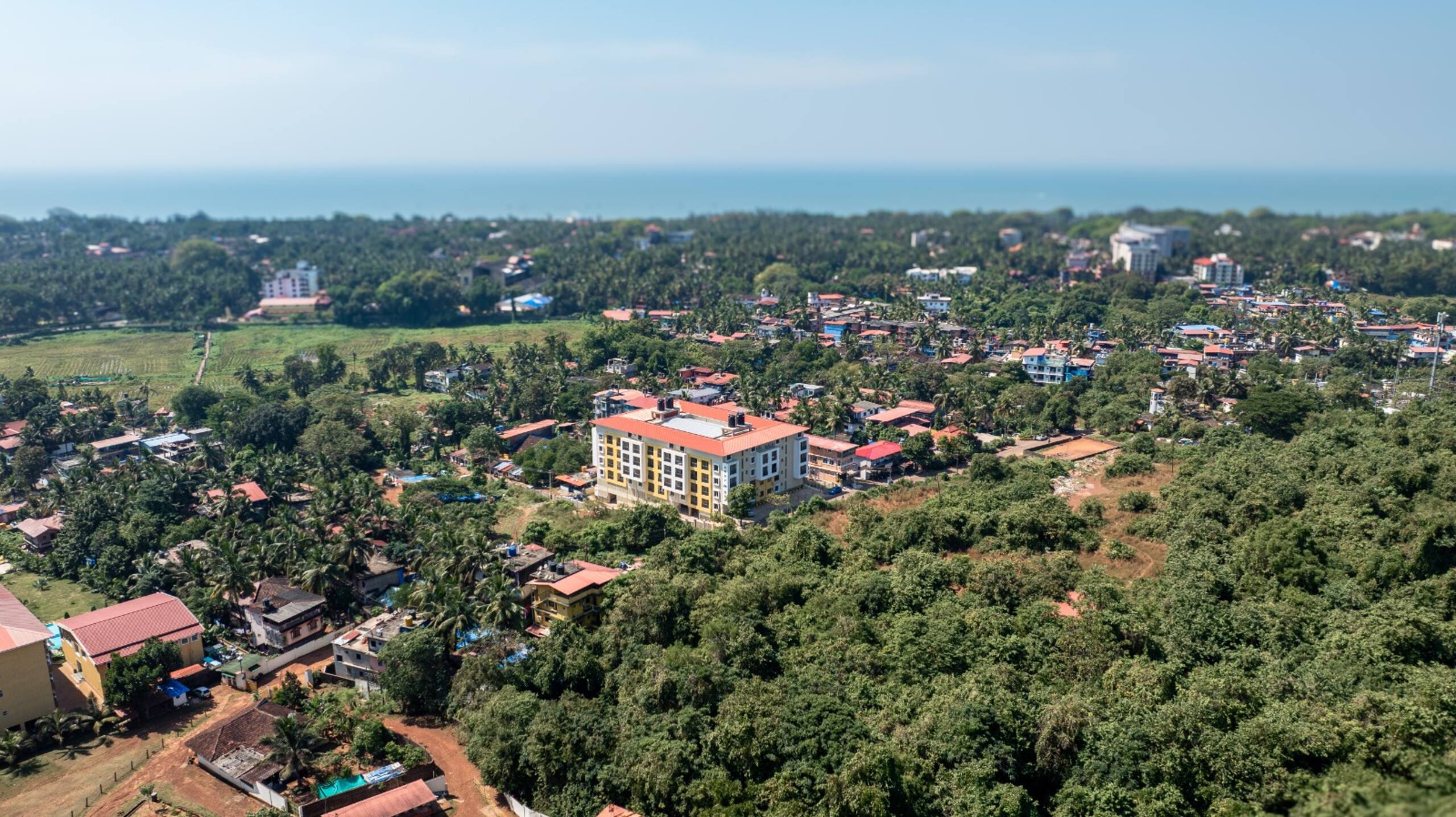 Luxury Duplex 2BHK | Pool, Gym & Prime Candolim T7 27