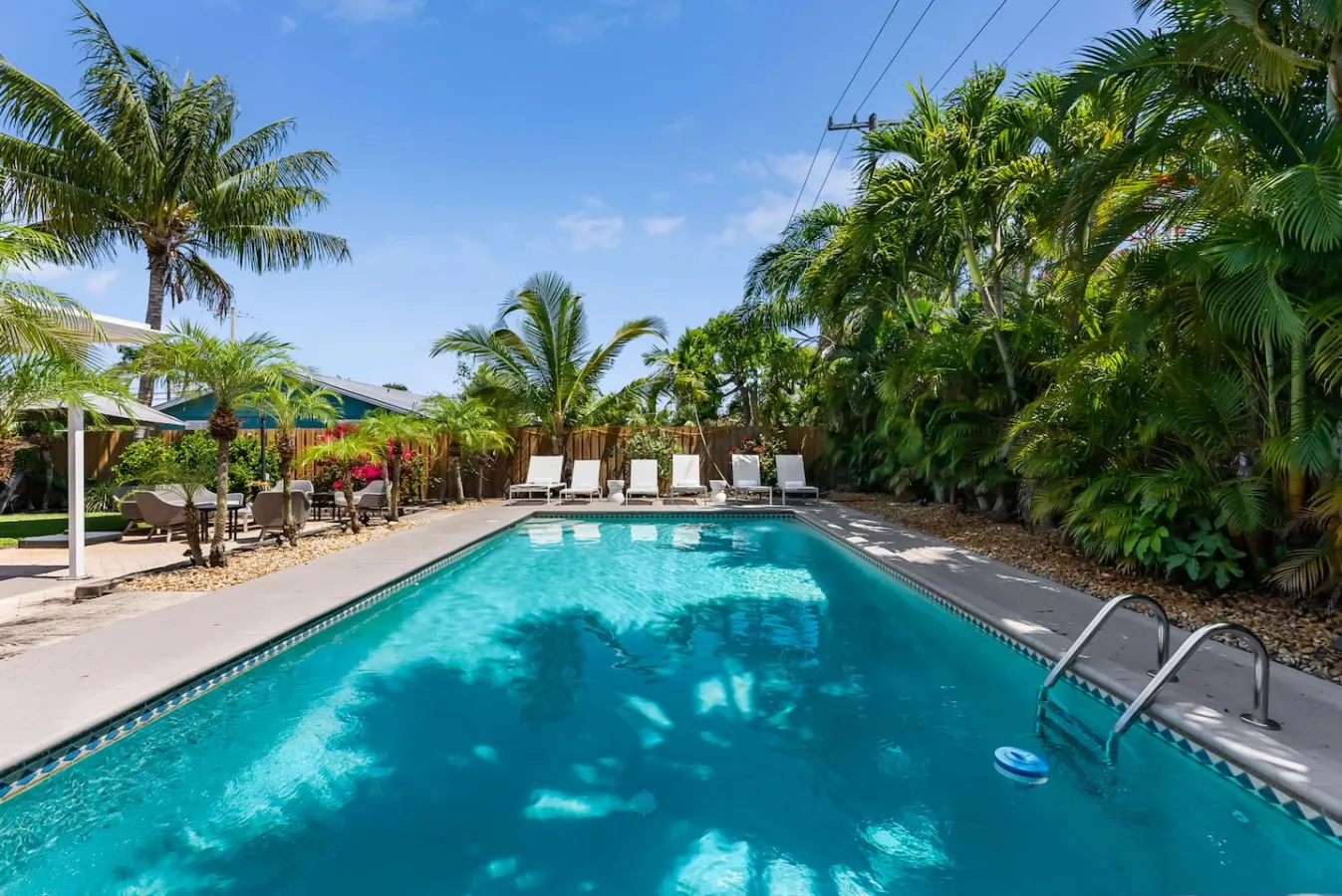 Stunning Tropical Heated Pool House Near The Beach — photo 2