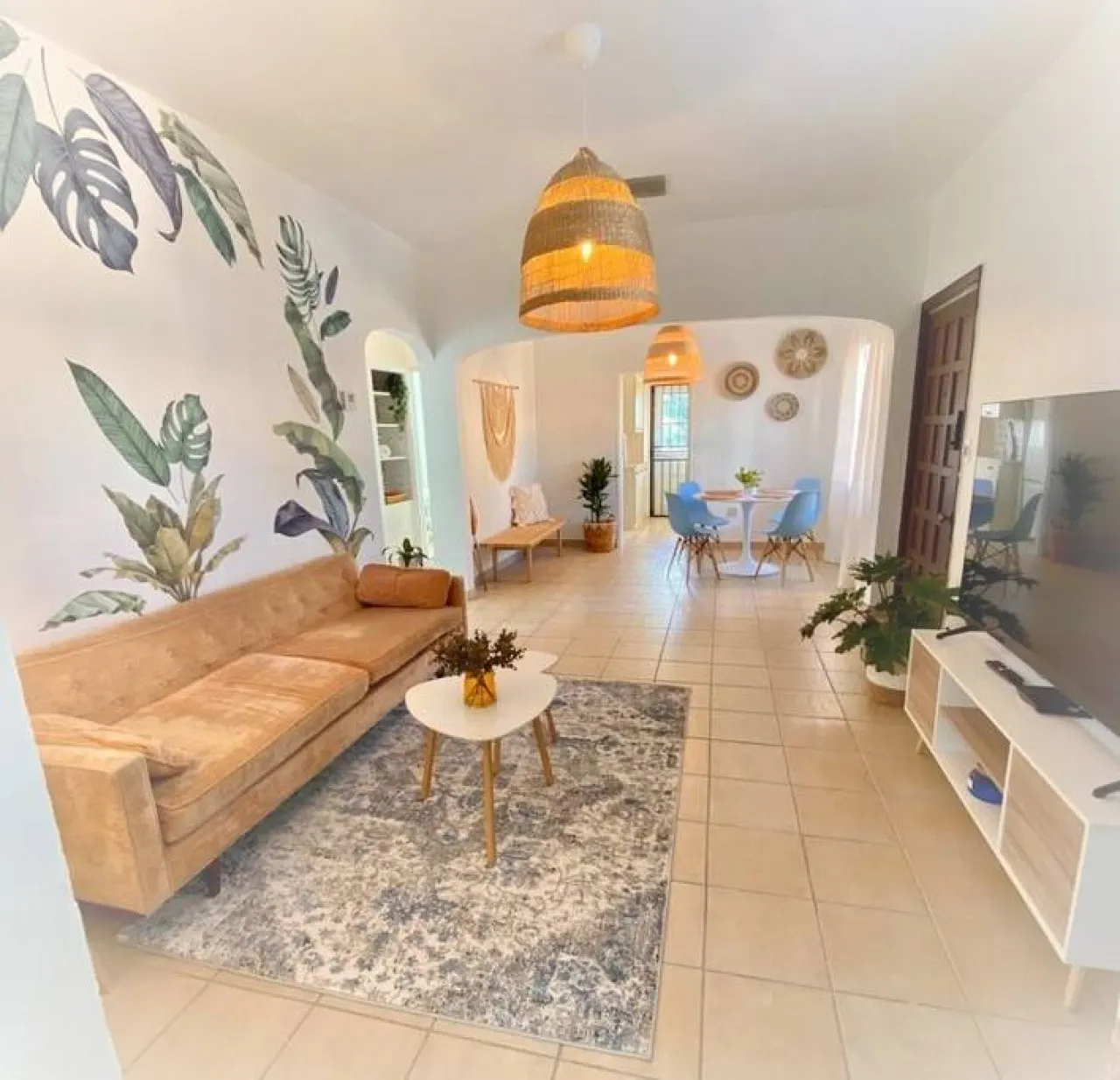 2BR Little Havana Walk to Calle Ocho Parking 3