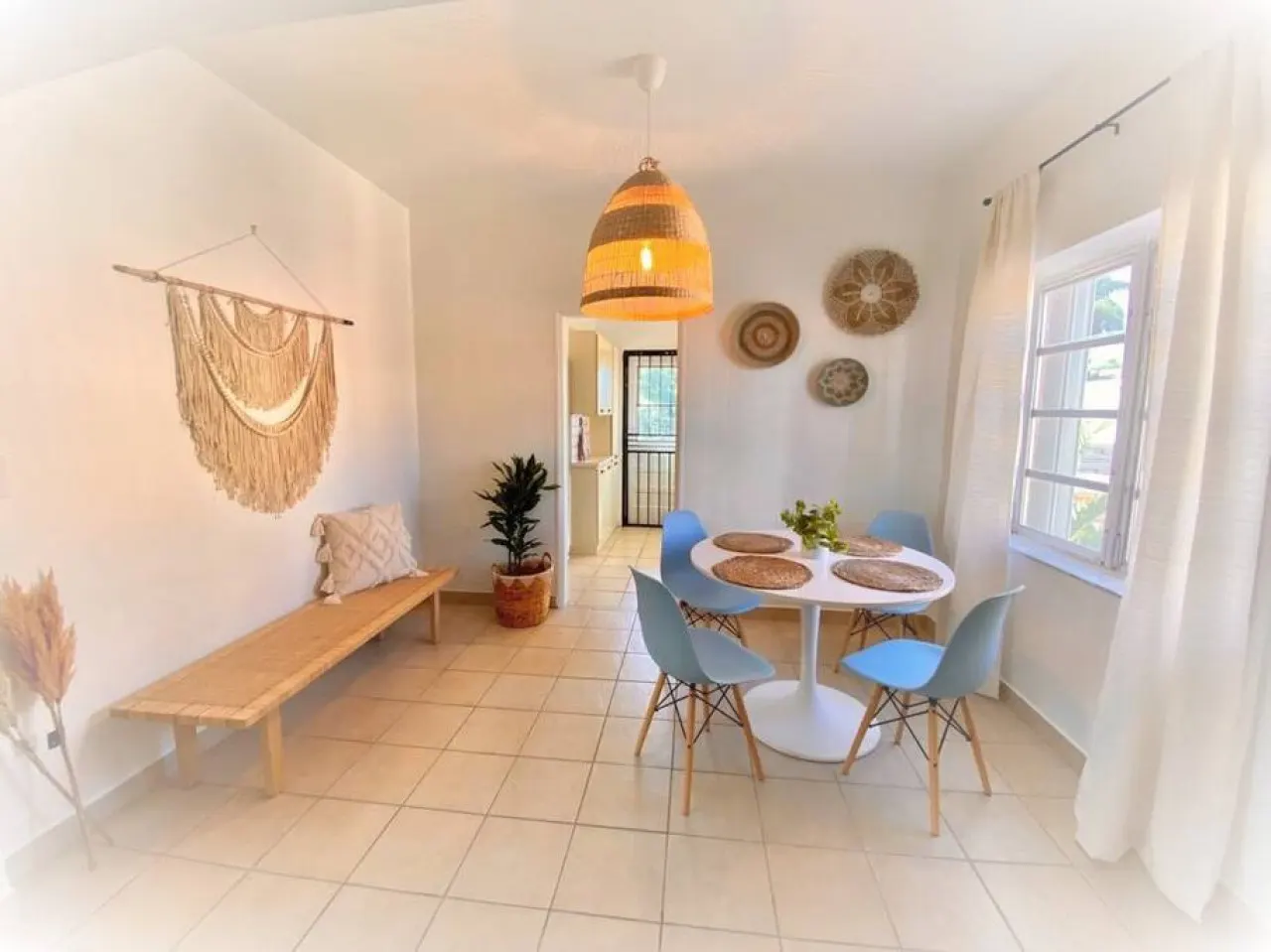 2BR Little Havana Walk to Calle Ocho Parking 4