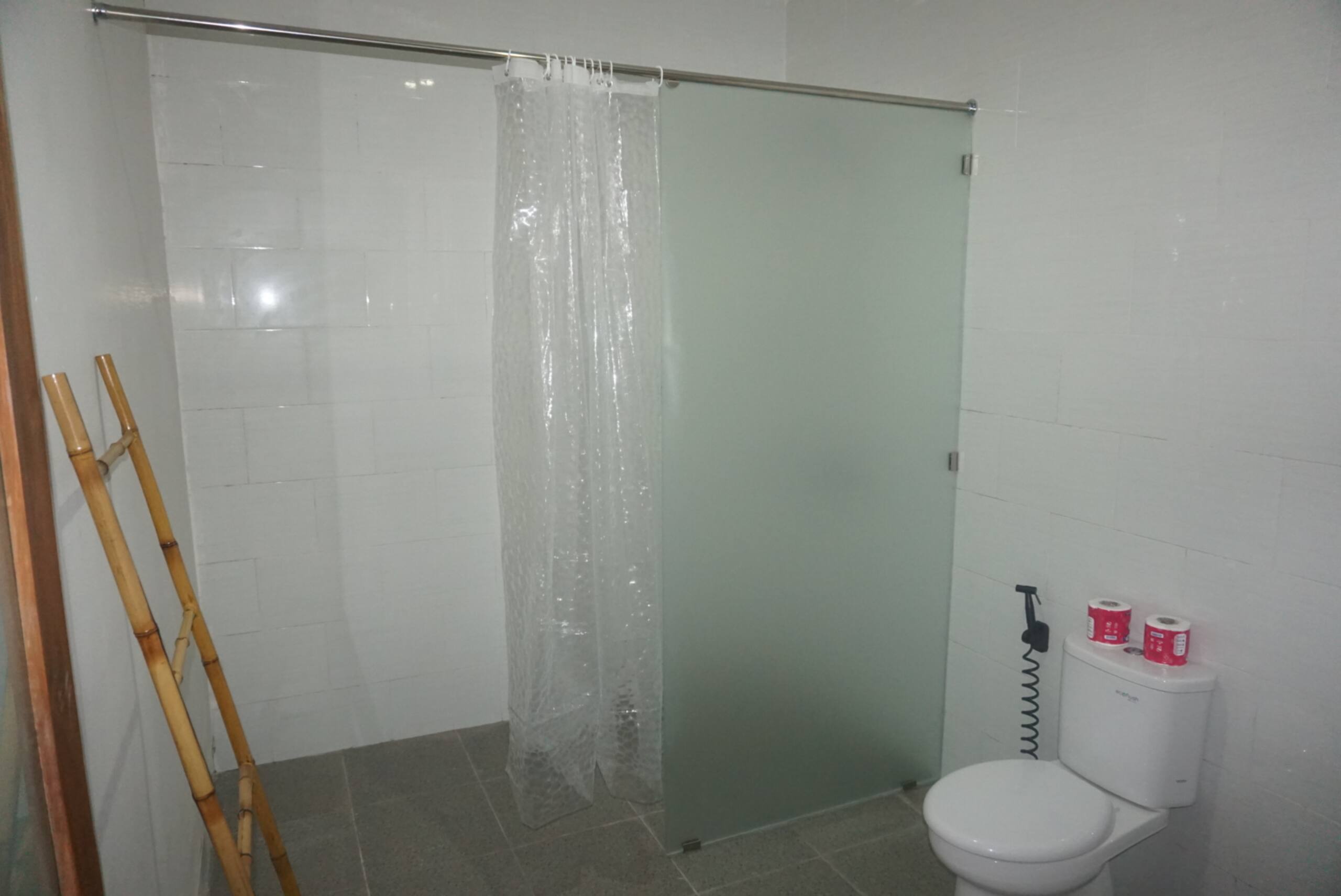 Modern Cozy Room in Legian — photo 5