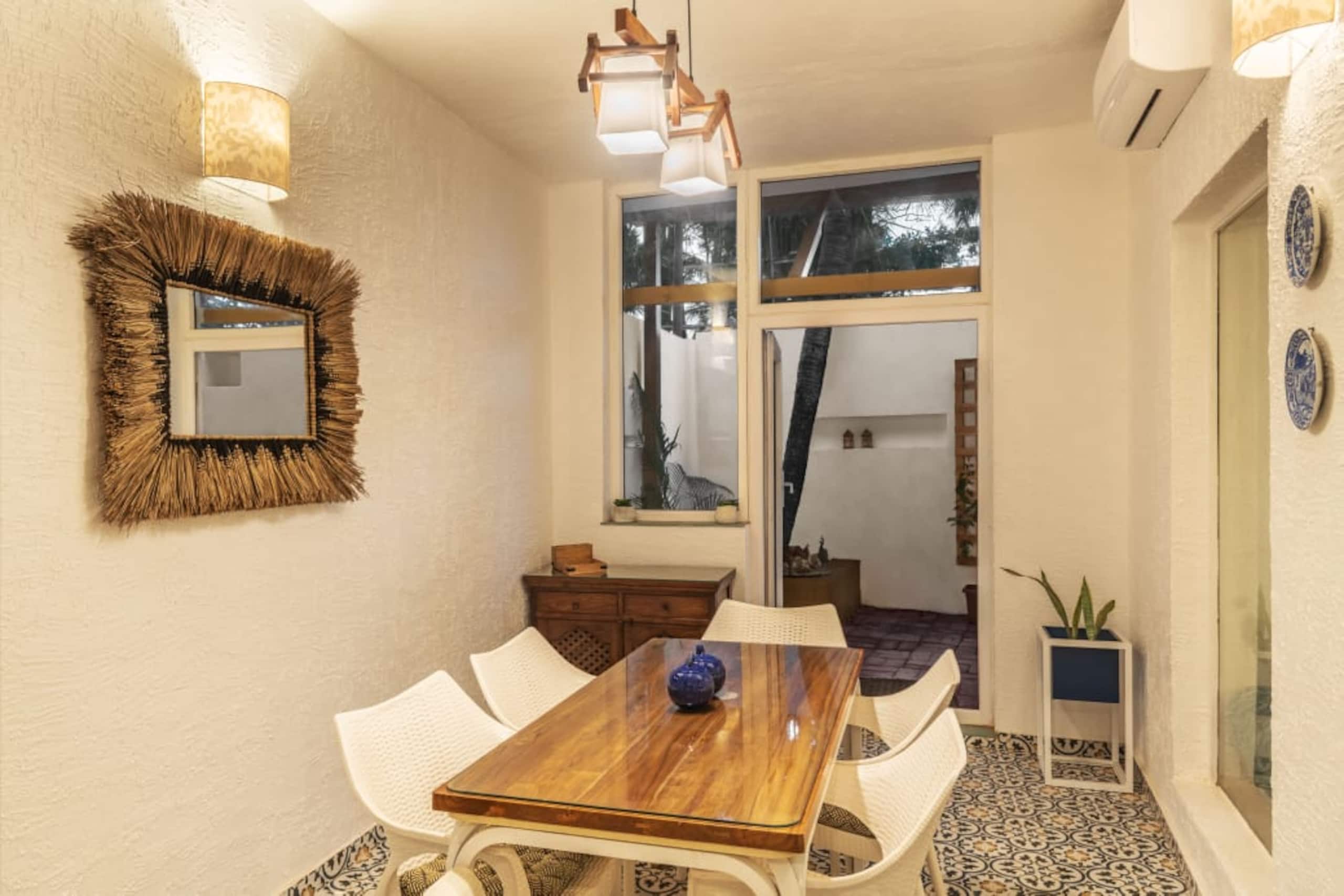 4 Bedroom Beachfront Villa In Morjim 11