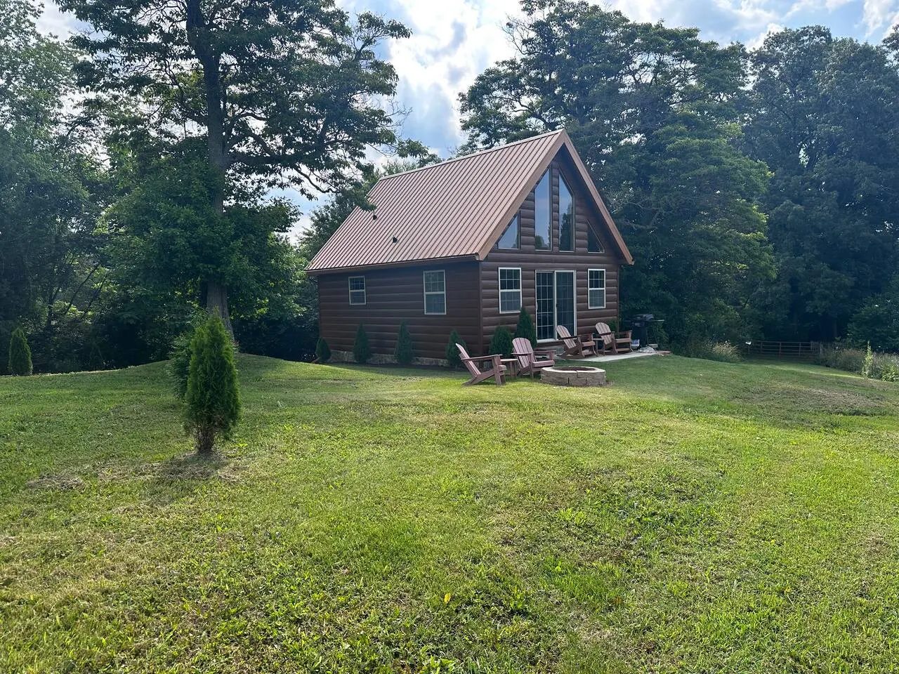 Rustic Elegance, cabin in heart of Jonesborough, TN 17