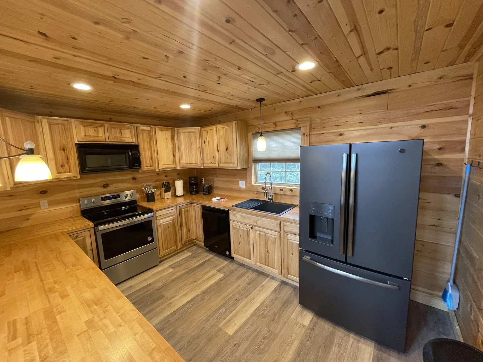 Rustic Elegance, cabin in heart of Jonesborough, TN 20