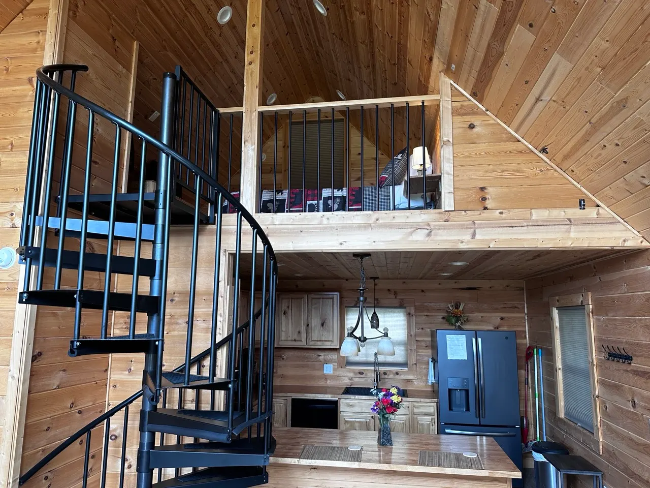 Rustic Elegance, cabin in heart of Jonesborough, TN 7