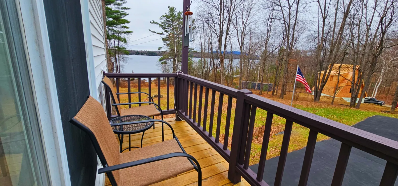 Lakeshore Retreat — photo 2