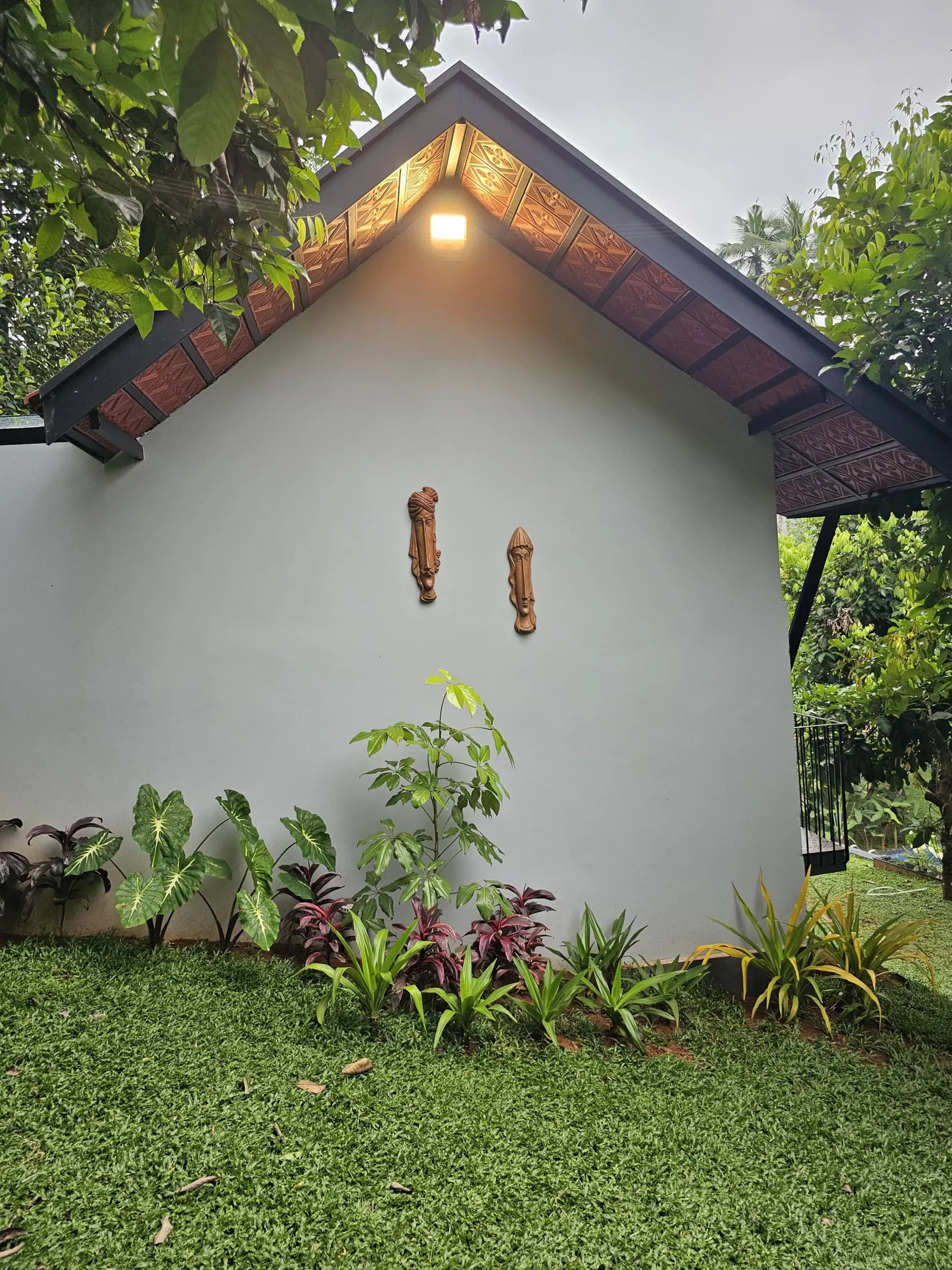 Treely Stays -Luxury Pool Cottages -Farm Stay 19