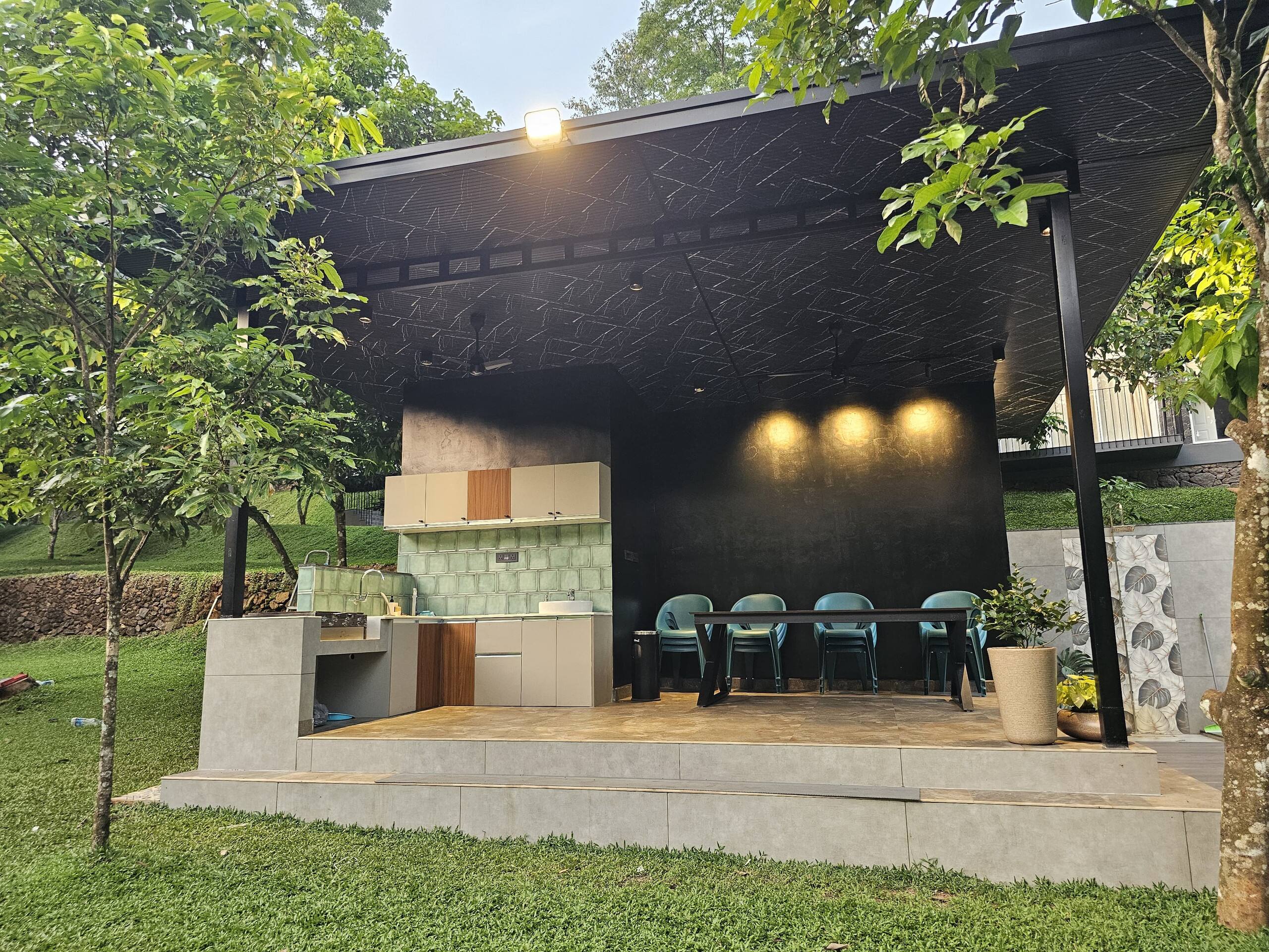 Treely Stays -Luxury Pool Cottages -Farm Stay 3