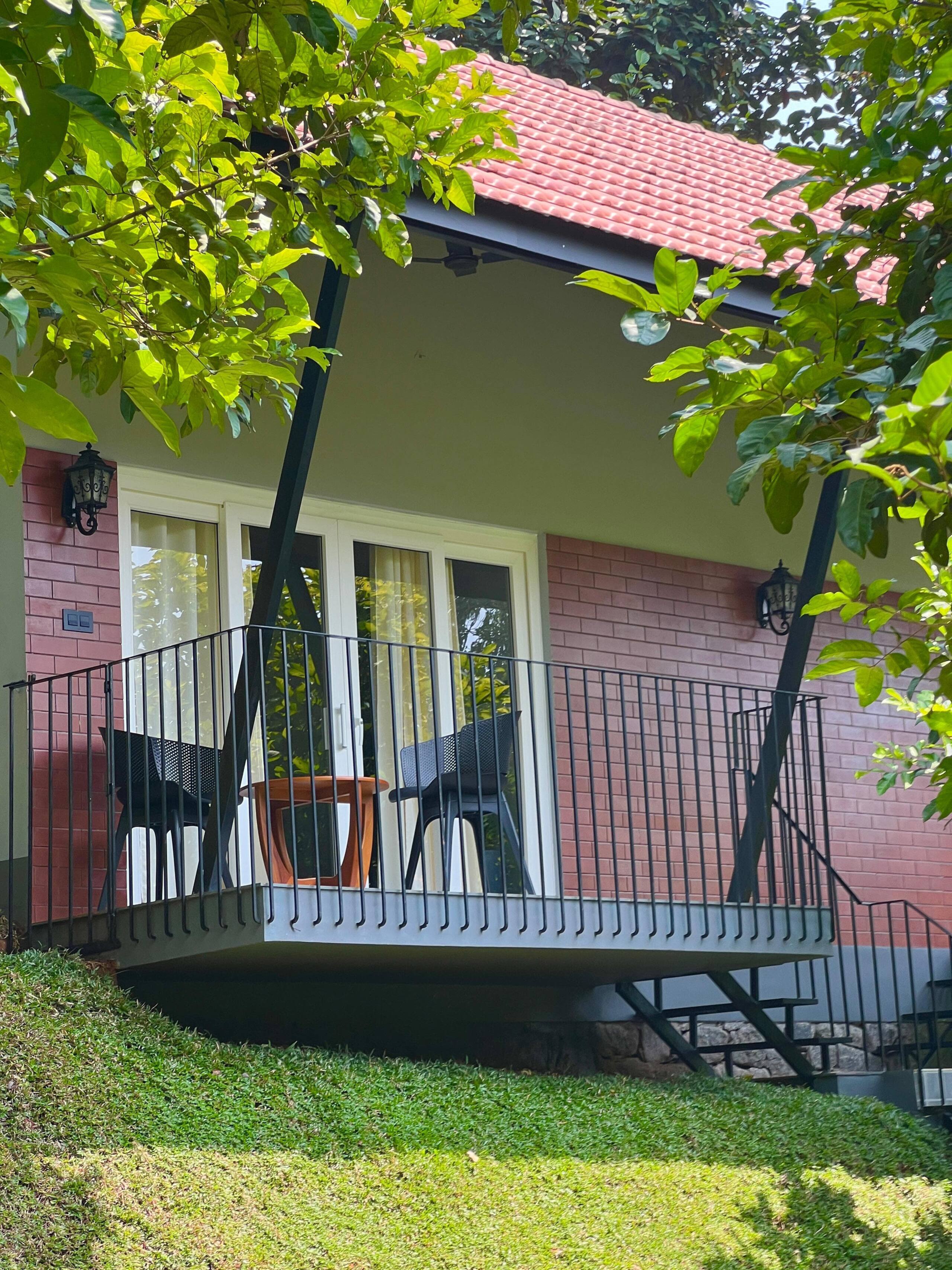 Treely Stays -Luxury Pool Cottages -Farm Stay 27