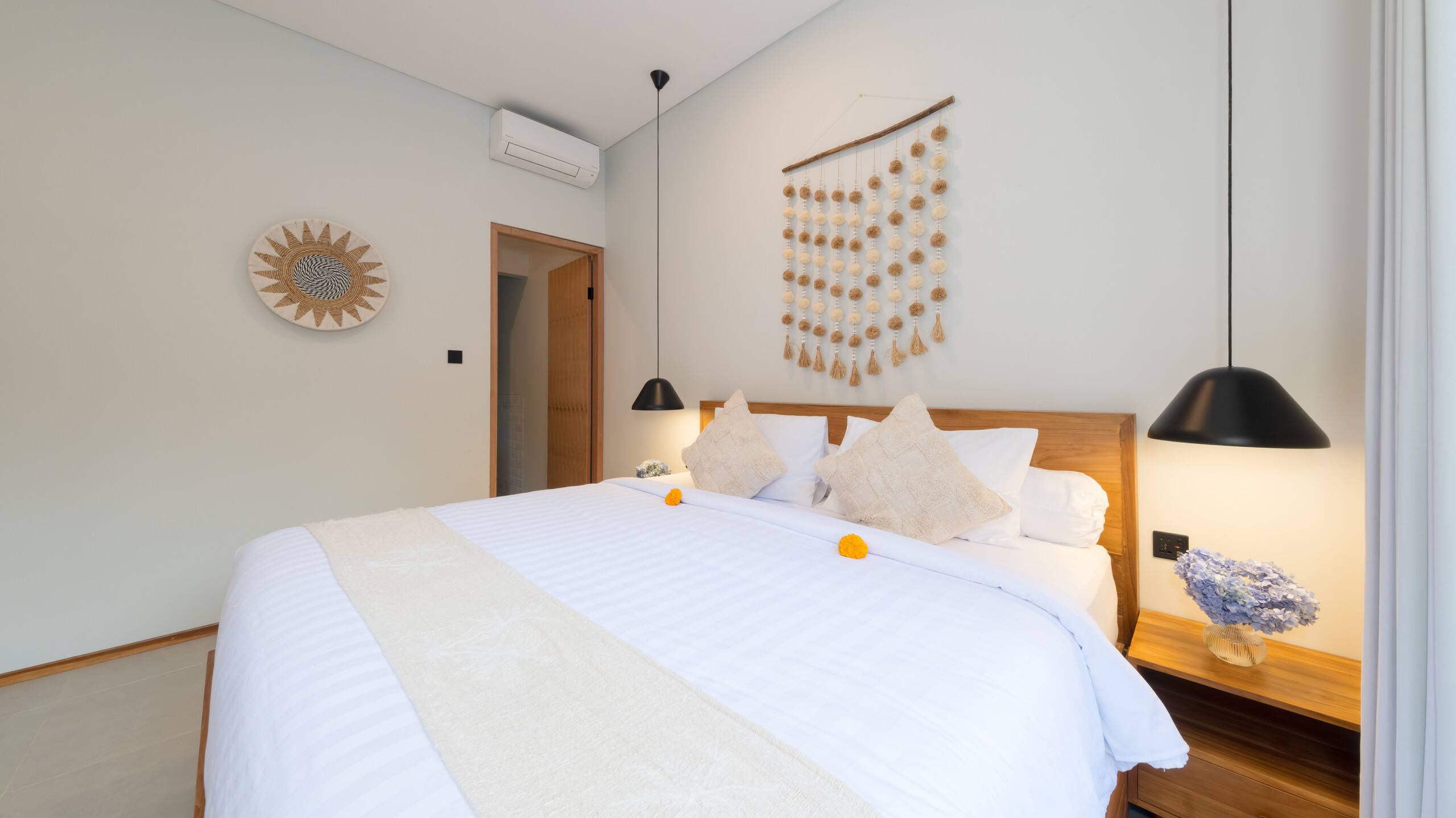 Ubud 3BR Villa + Free Airport Pickup 24