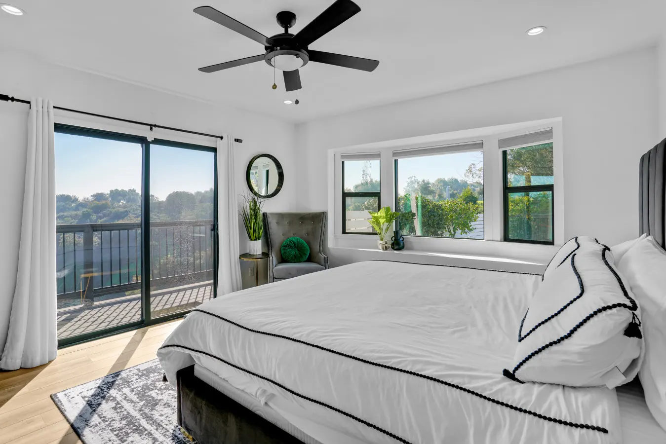 The Hilltop: Los Angeles, CA 14