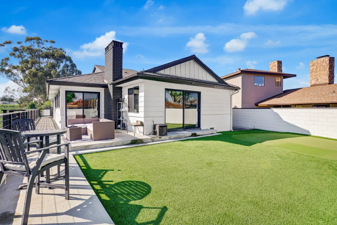 The Hilltop: Los Angeles, CA 19