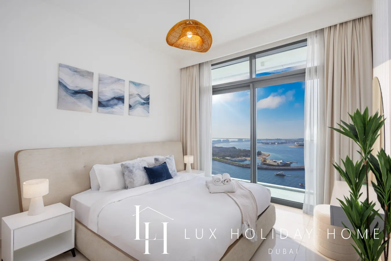 LUX The Atlantis View Luxury Beach Suite 2 10