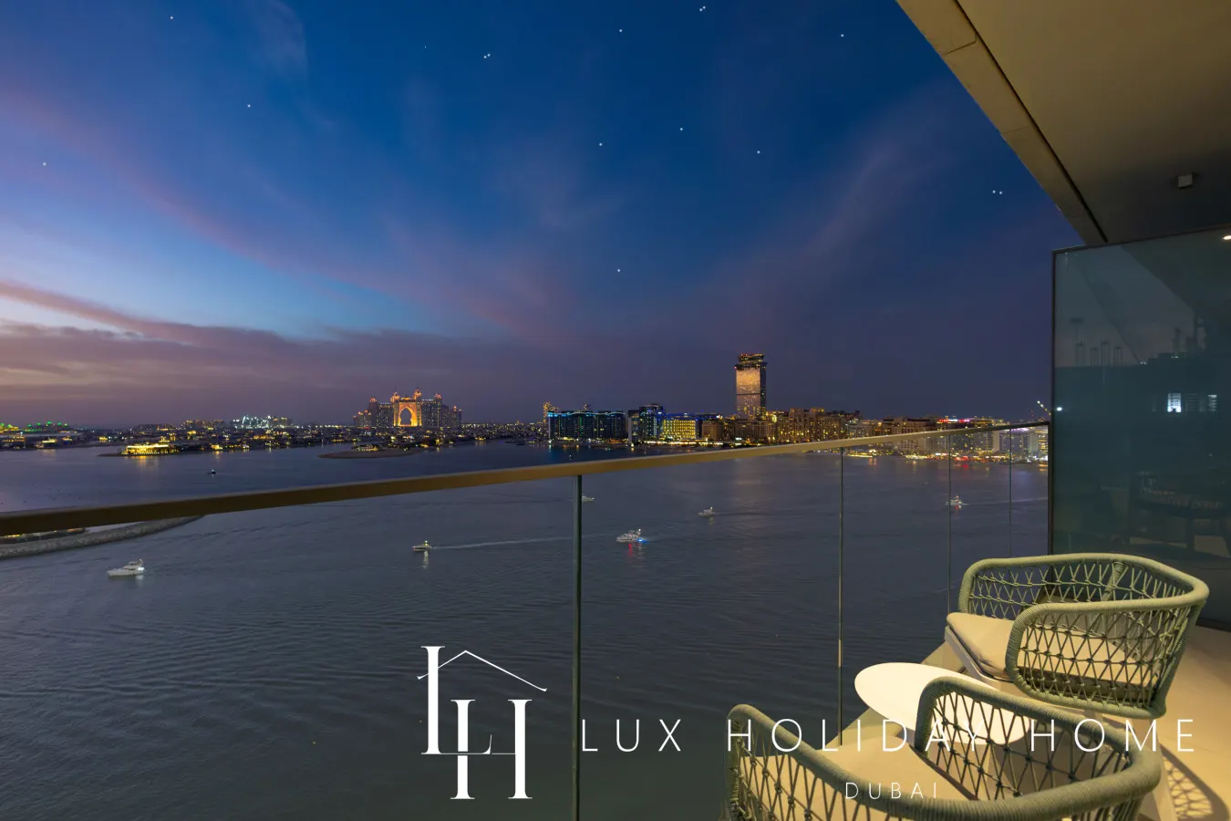 LUX The Atlantis View Luxury Beach Suite 2 8