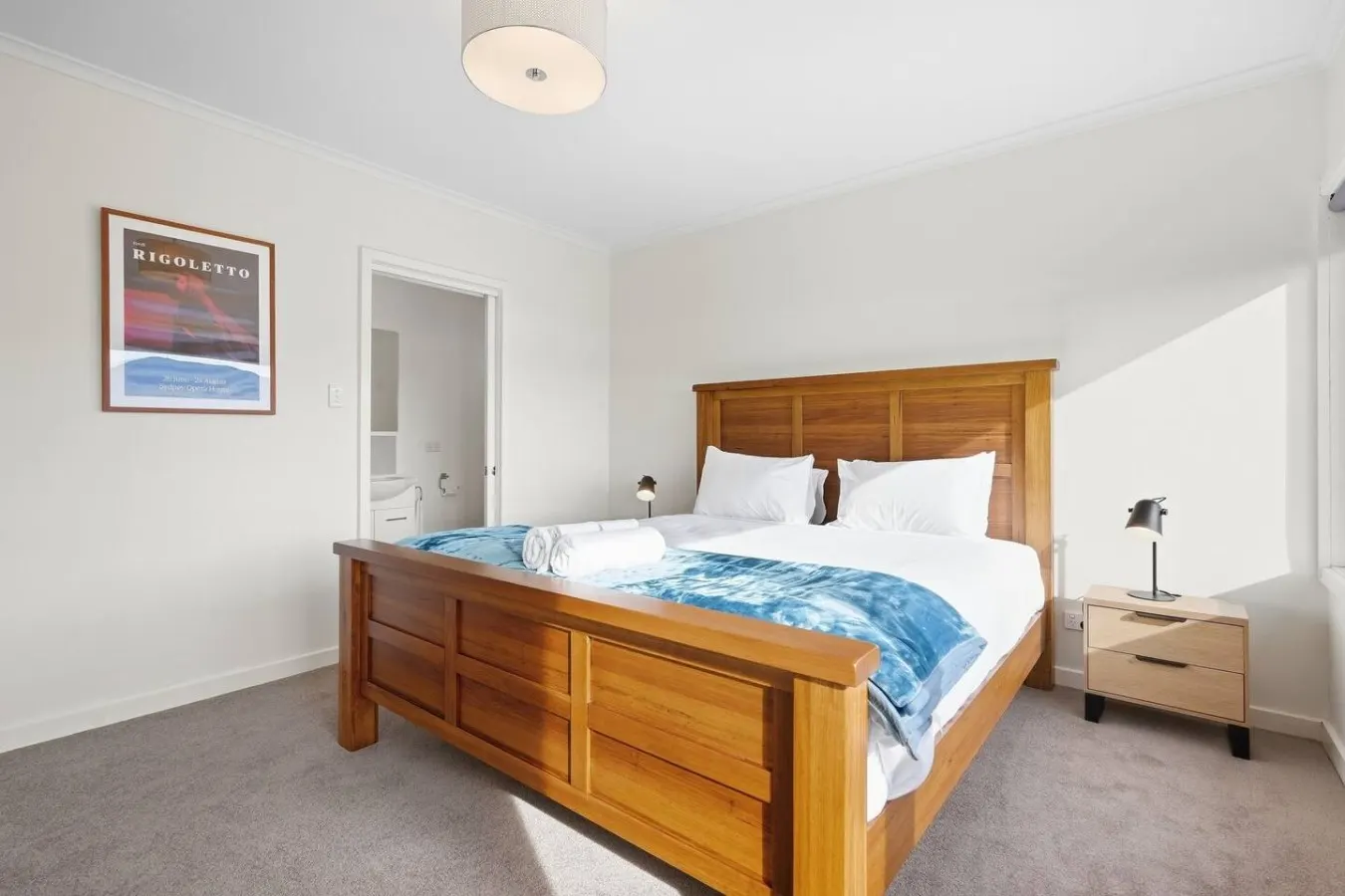 River & Mountain View Retreat Sleeps 8 15