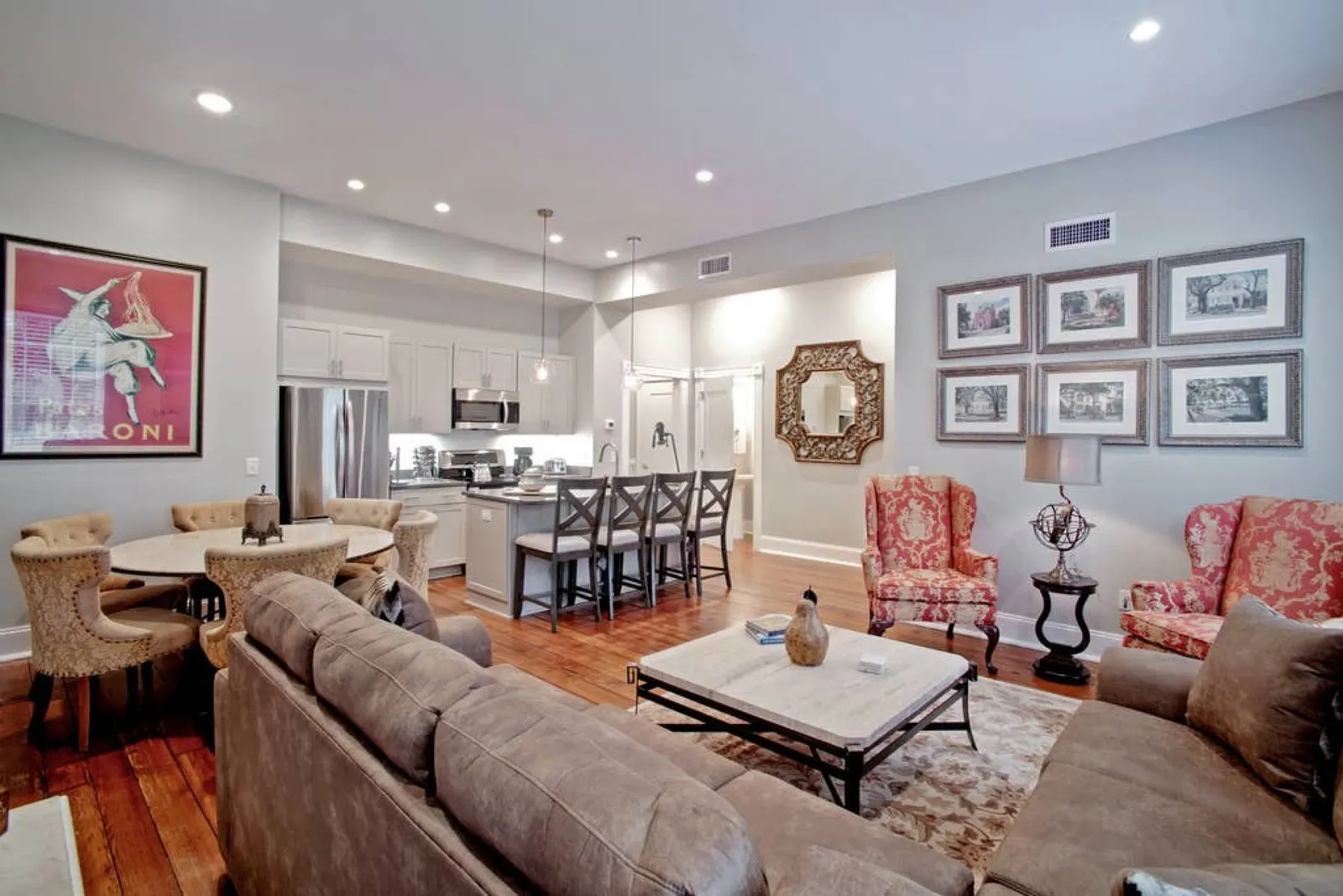 236 Oglethorpe st A Restored Historic Home 5 bedroom, 5 bath w/ 7 beds 3