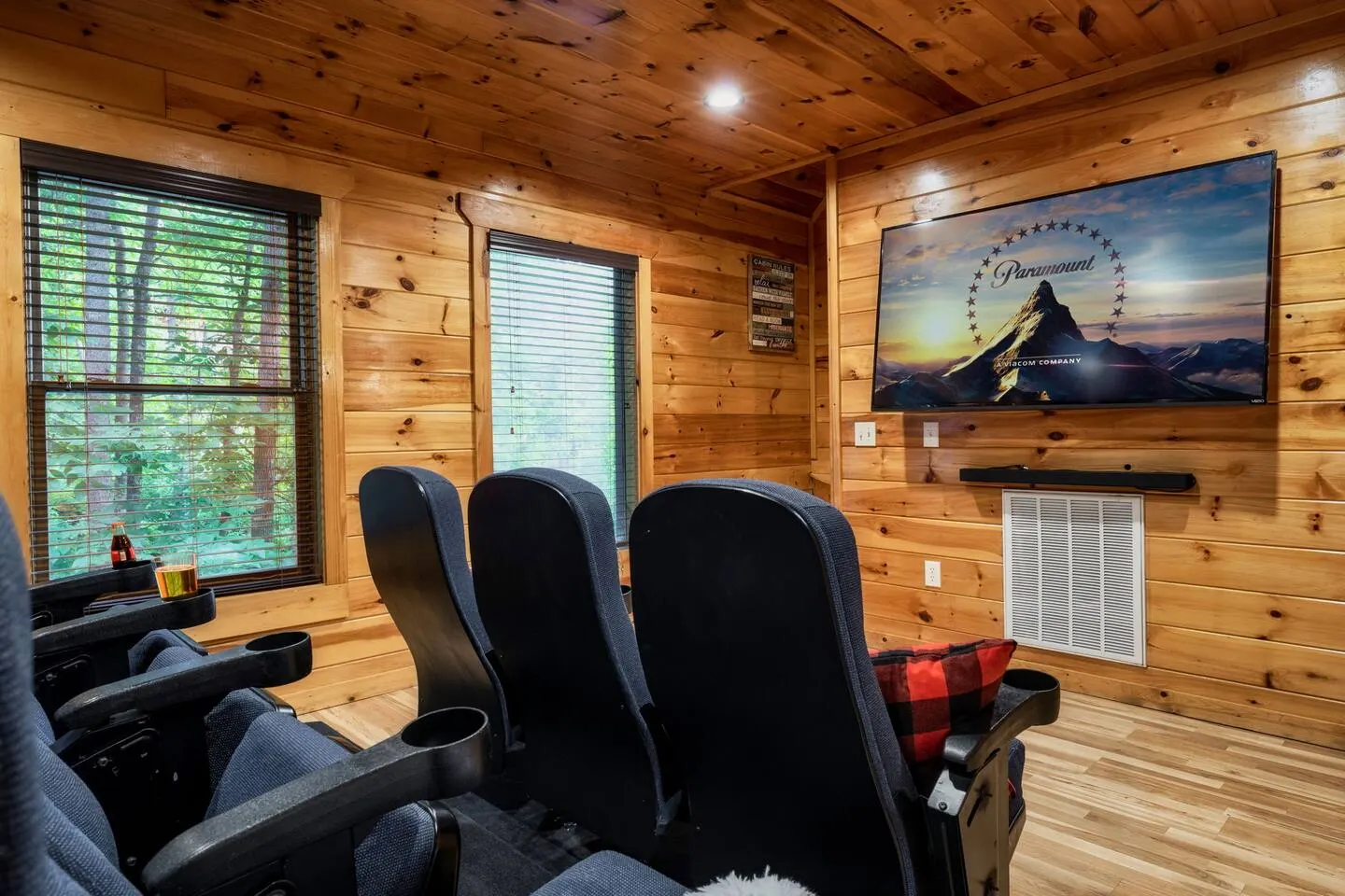 Epic Smoky Mtn Views, Theater, Hot Tub, Sleeps 14 4