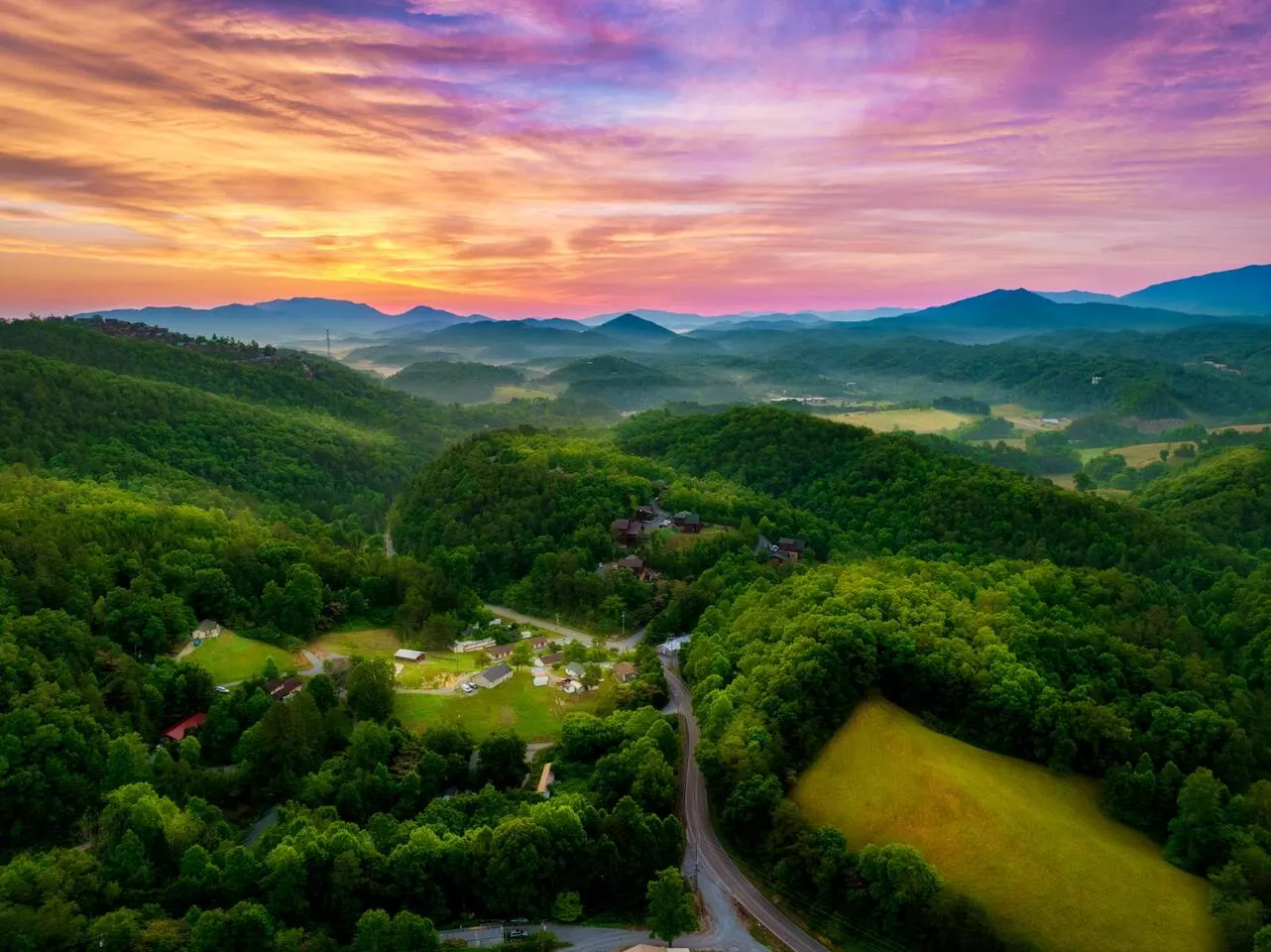 Epic Smoky Mtn Views, Theater, Hot Tub, Sleeps 14 6