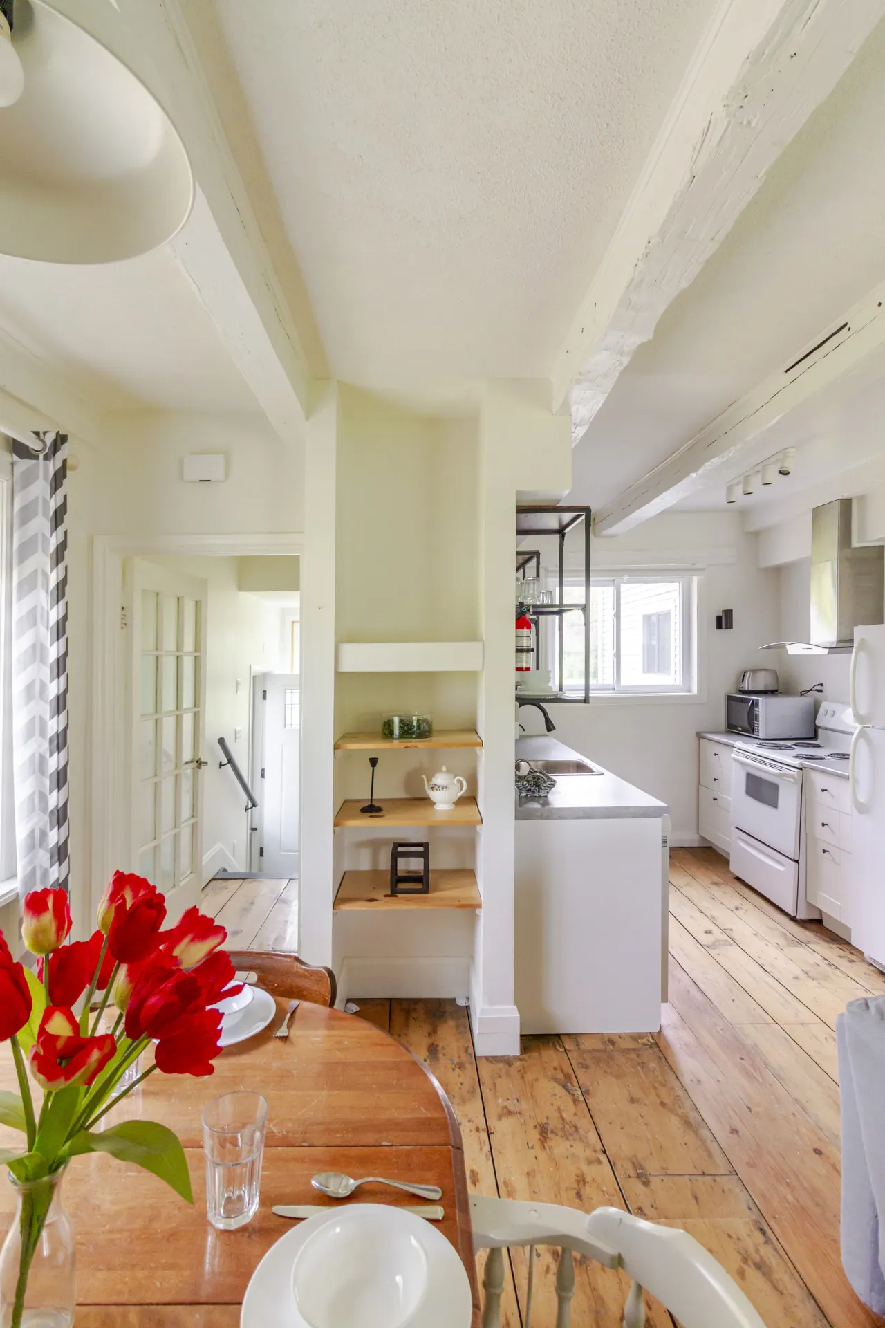 Westlake Tulip Tree Lodge 7