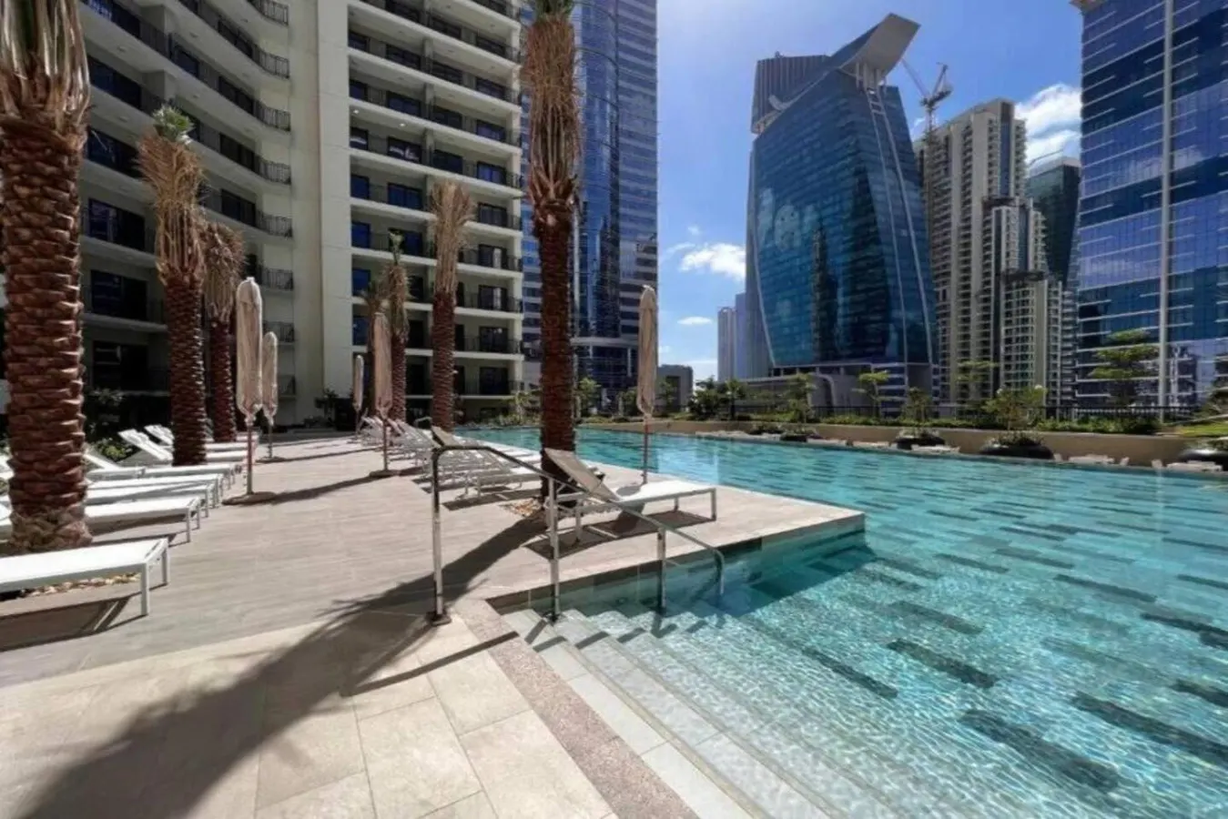 Stylish 1-Bedroom Retreat Near Downtown 8