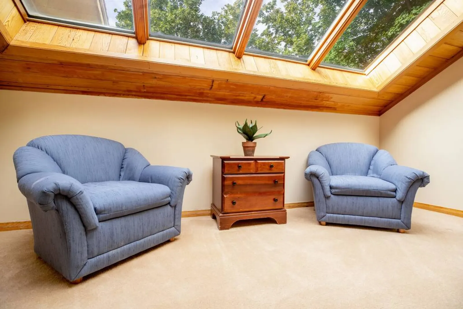 Little Cottonwood Retreat Near Alta and Snowbird Sauna + Pool Table Sleeps 16 20