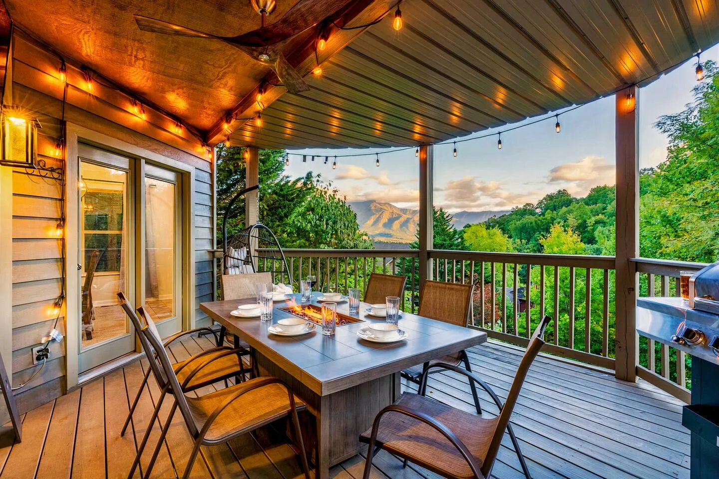 Stunning Mtn Views, Game Room, Hot Tub, Firepits 6